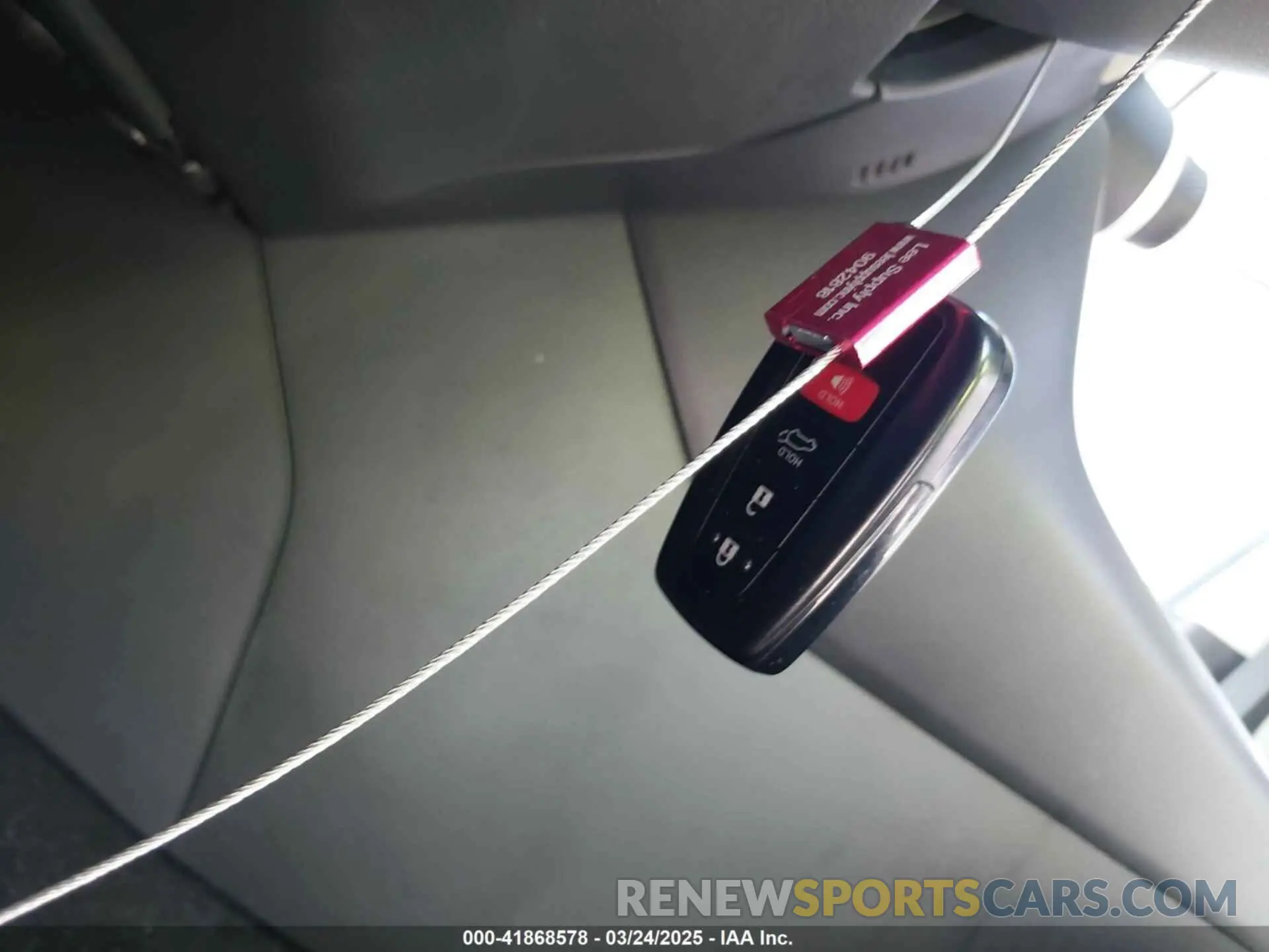 11 Photograph of a damaged car JTMW1RFVXKD035994 TOYOTA RAV4 2019