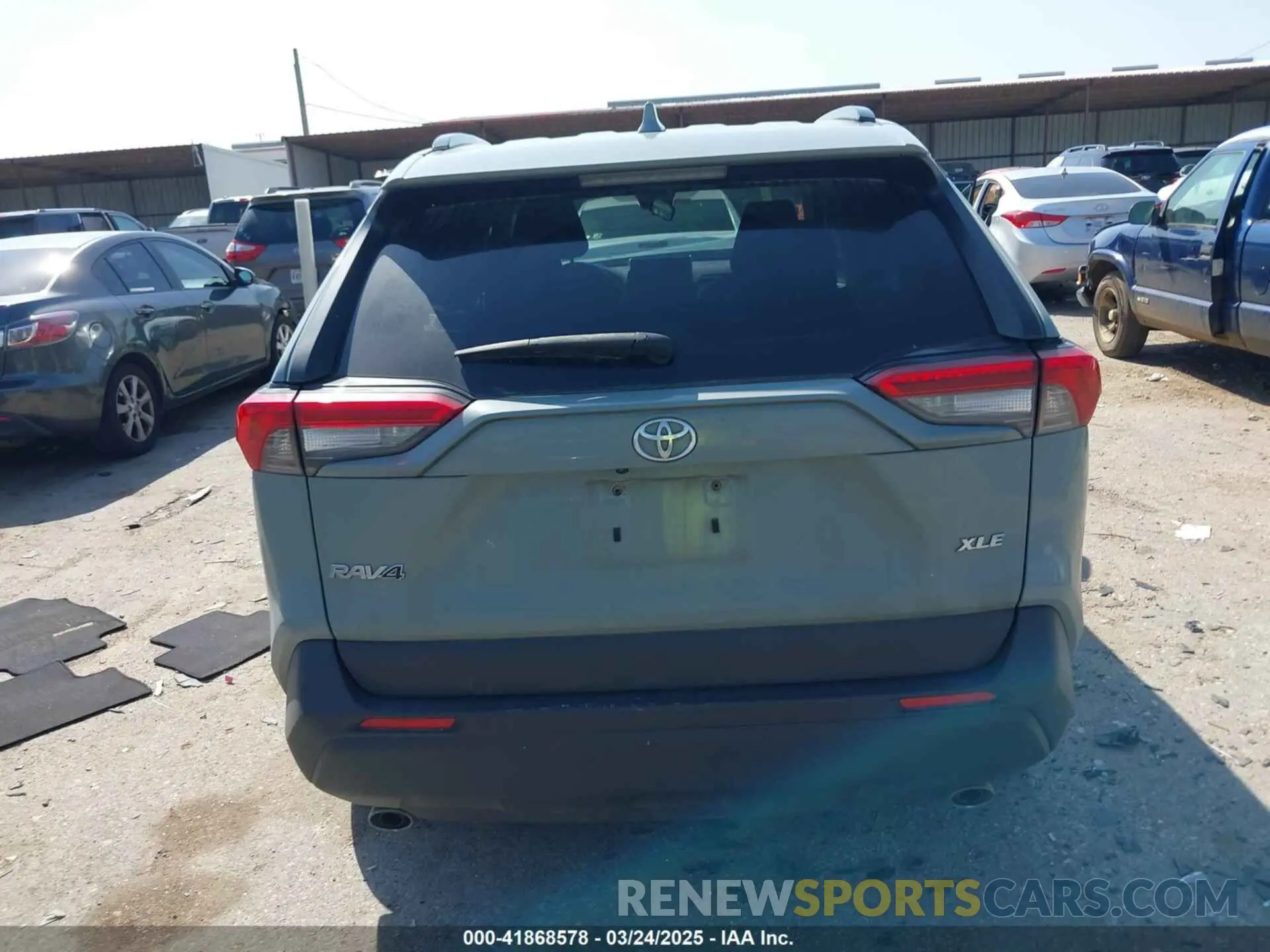 16 Photograph of a damaged car JTMW1RFVXKD035994 TOYOTA RAV4 2019