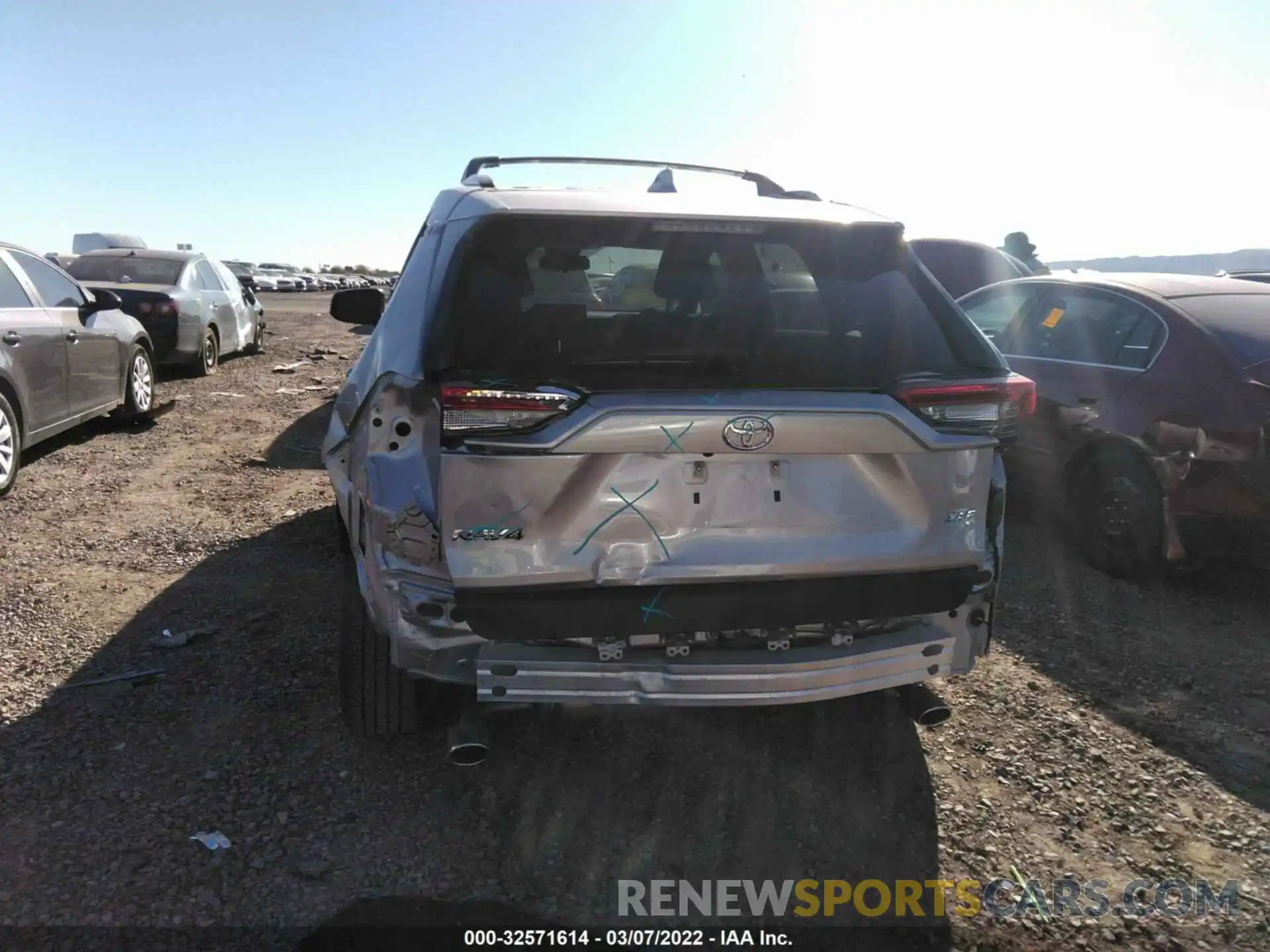 6 Photograph of a damaged car JTMW1RFVXKD504369 TOYOTA RAV4 2019