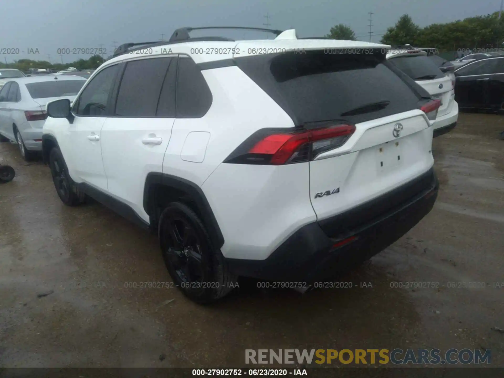 3 Photograph of a damaged car JTMW1RFVXKJ008232 TOYOTA RAV4 2019