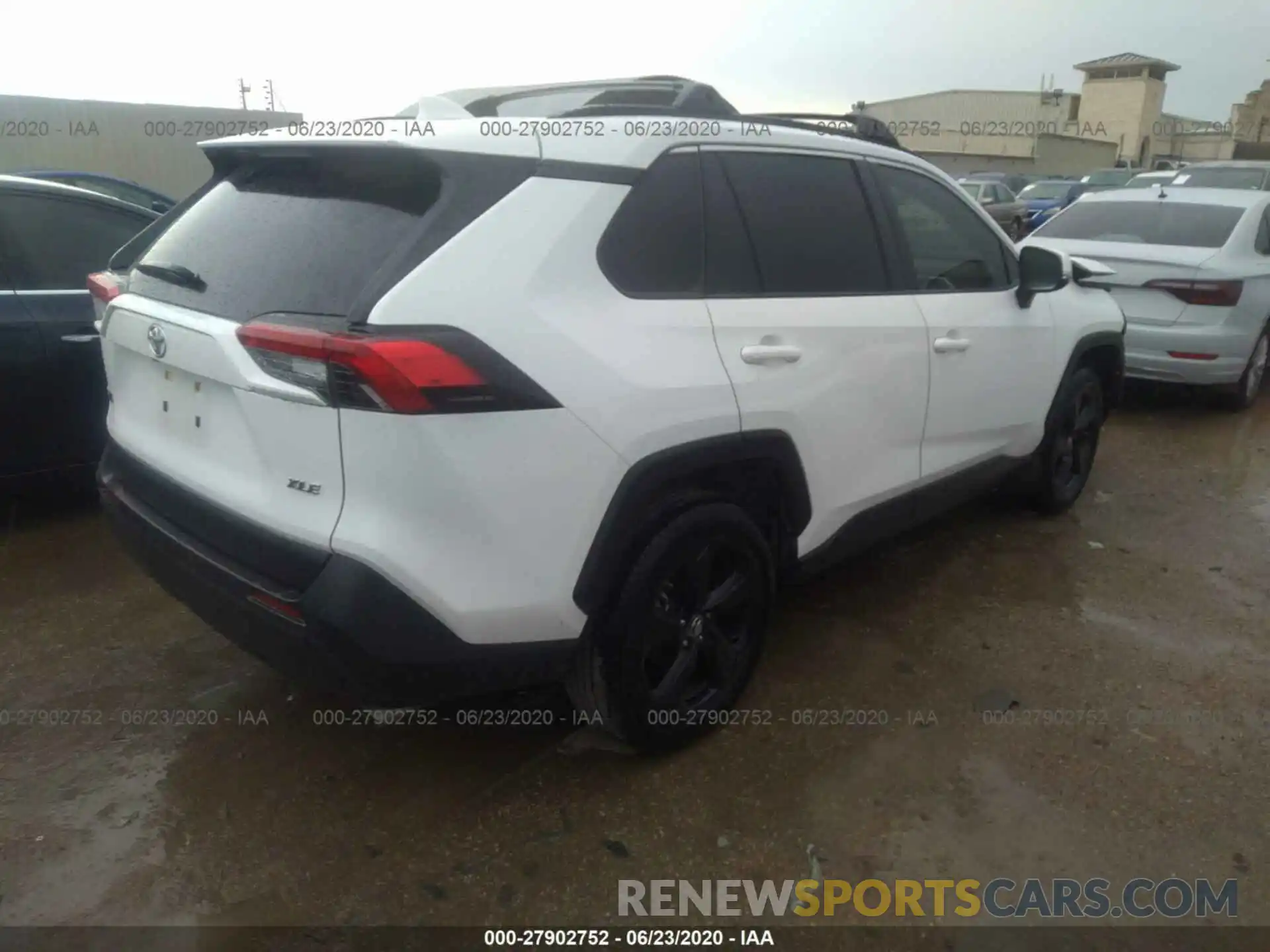 4 Photograph of a damaged car JTMW1RFVXKJ008232 TOYOTA RAV4 2019