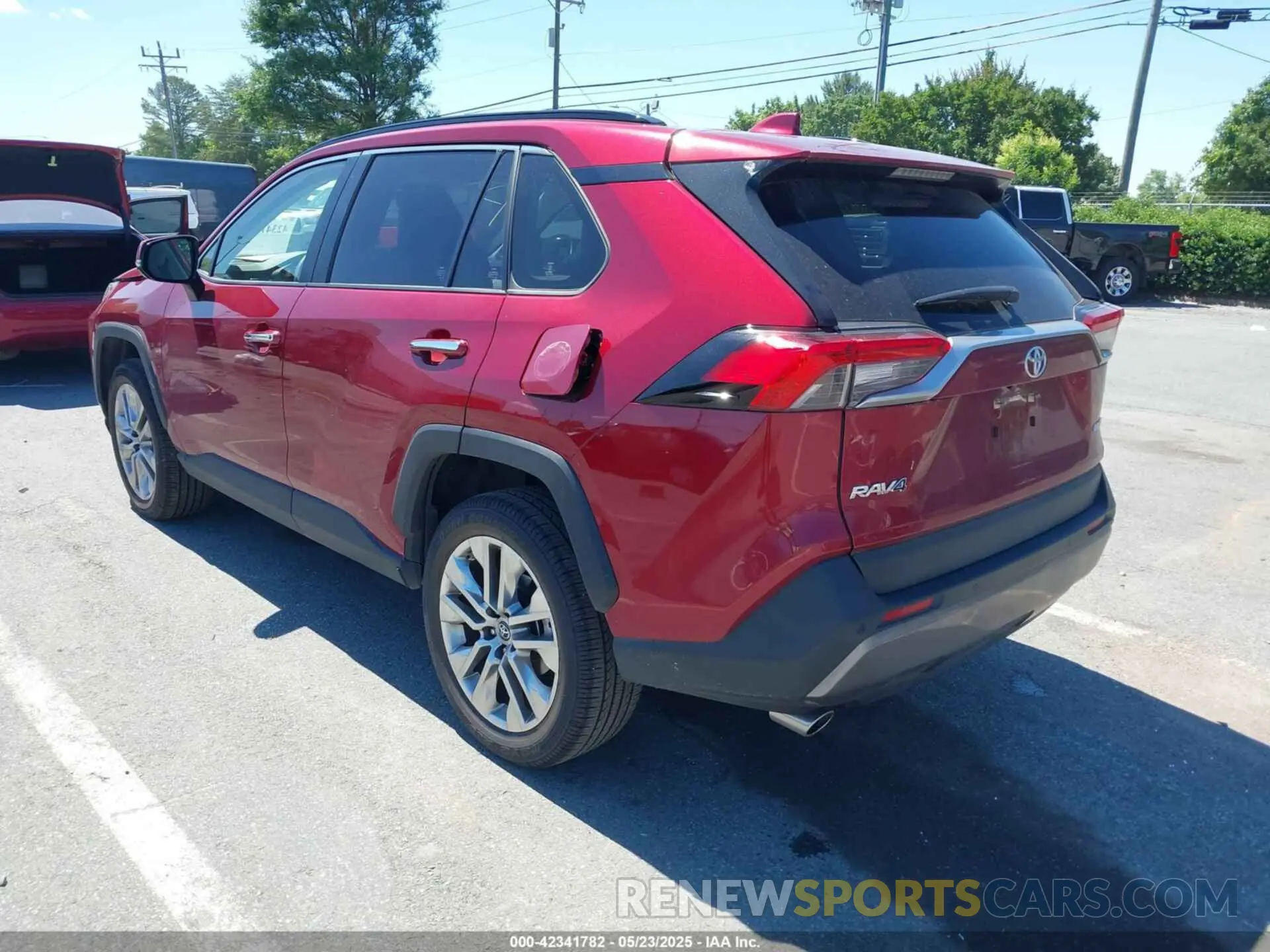 3 Photograph of a damaged car JTMY1RFV0KD003354 TOYOTA RAV4 2019