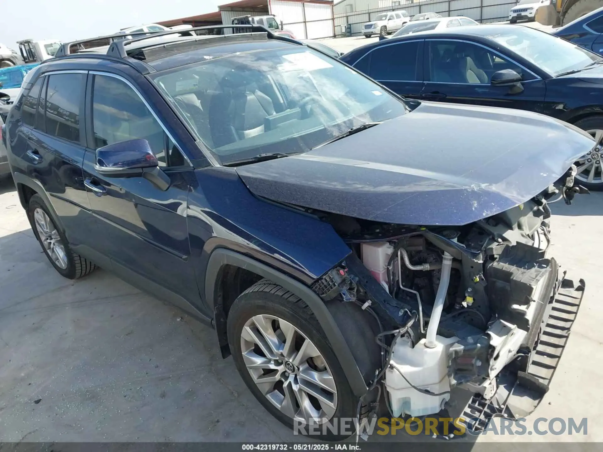 1 Photograph of a damaged car JTMY1RFV0KD514689 TOYOTA RAV4 2019