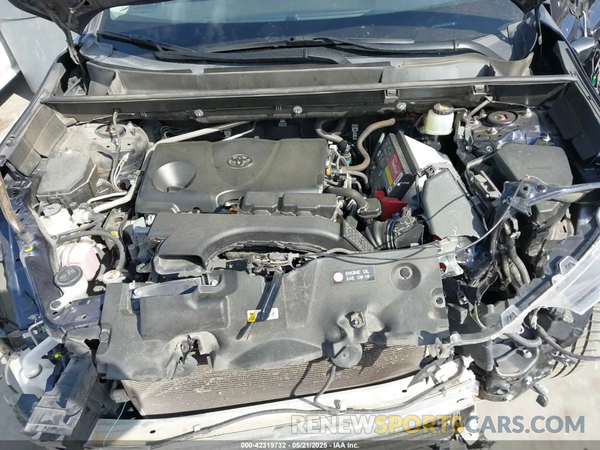 10 Photograph of a damaged car JTMY1RFV0KD514689 TOYOTA RAV4 2019