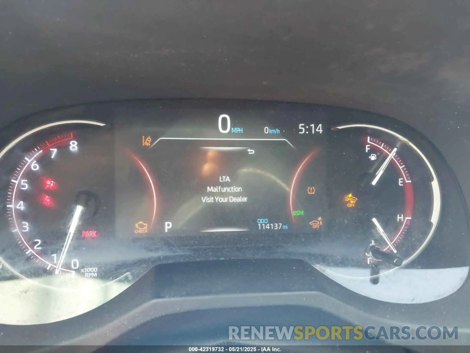 7 Photograph of a damaged car JTMY1RFV0KD514689 TOYOTA RAV4 2019