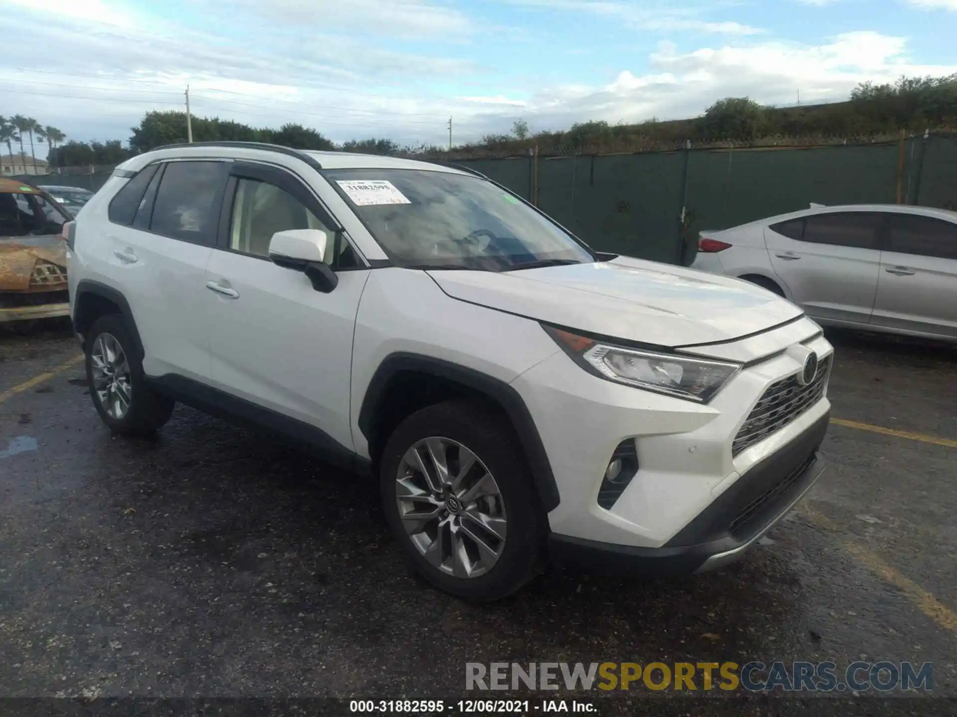 1 Photograph of a damaged car JTMY1RFV1KD010801 TOYOTA RAV4 2019