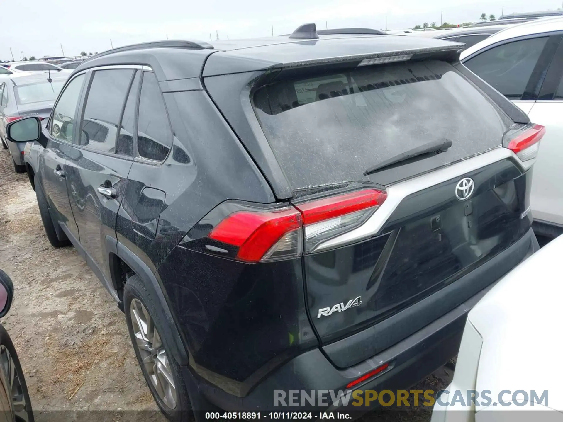 3 Photograph of a damaged car JTMY1RFV1KD500865 TOYOTA RAV4 2019