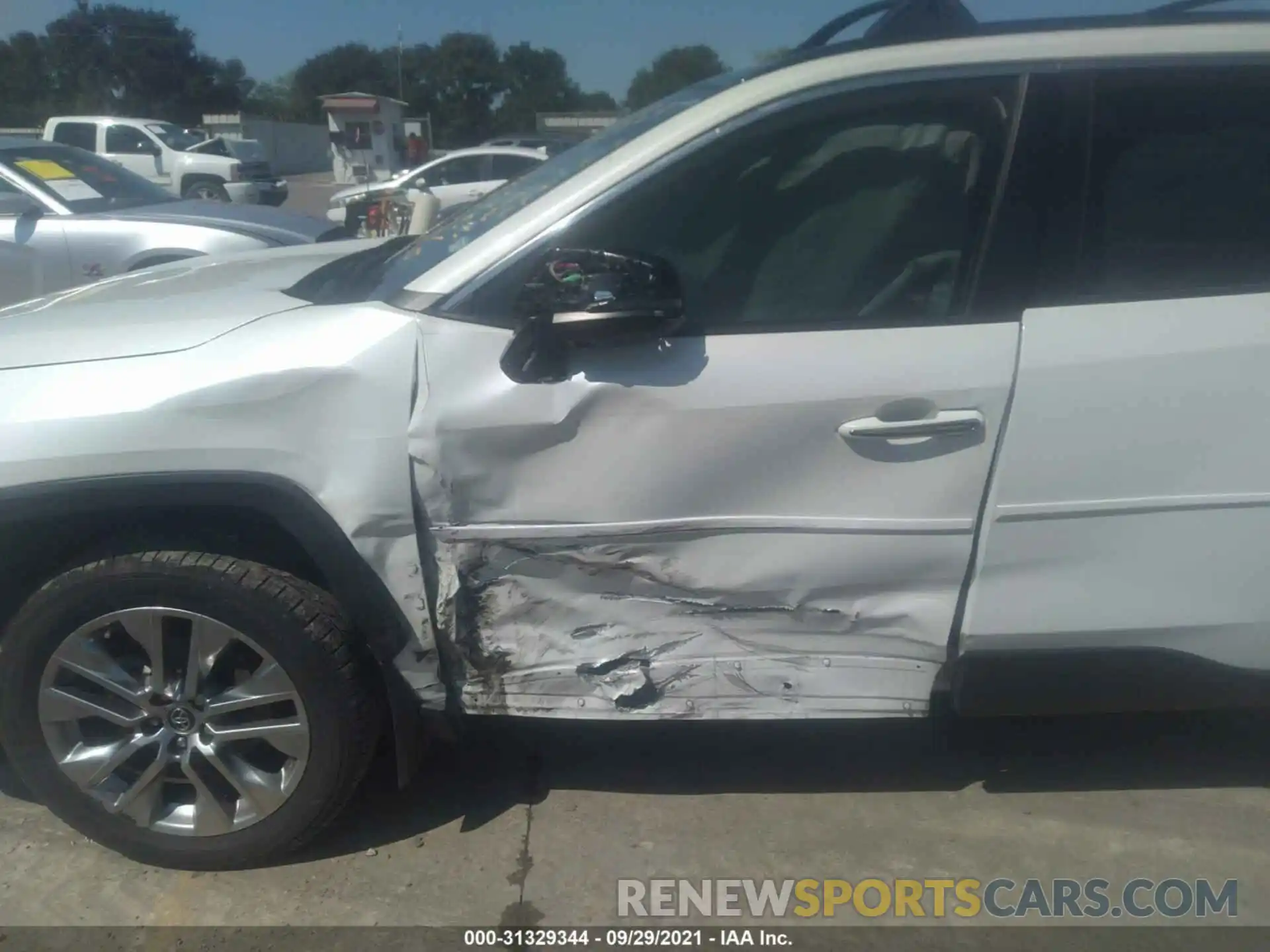 6 Photograph of a damaged car JTMY1RFV1KD515625 TOYOTA RAV4 2019