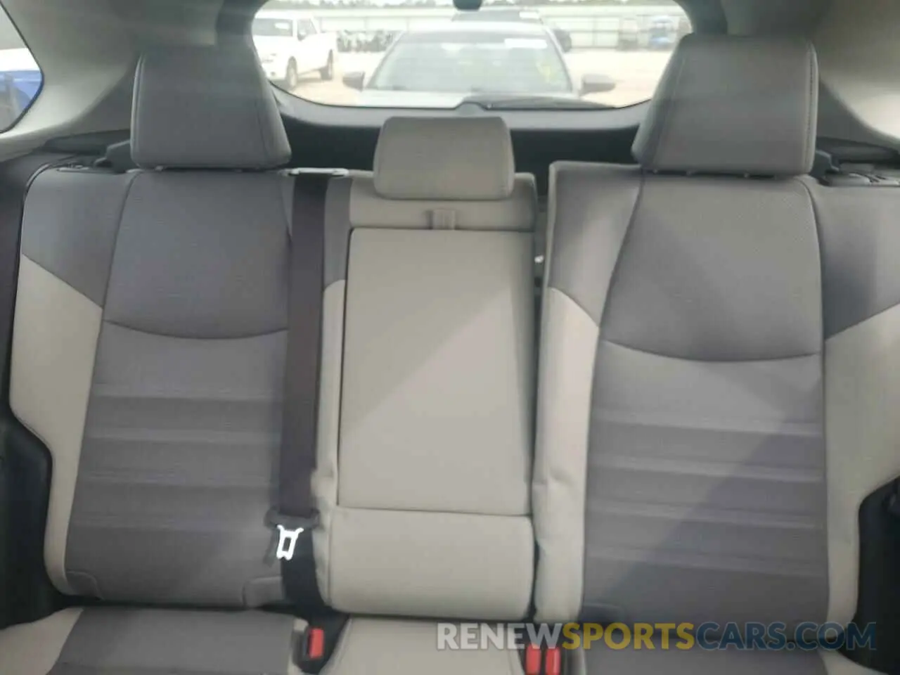 10 Photograph of a damaged car JTMY1RFV1KD515897 TOYOTA RAV4 2019