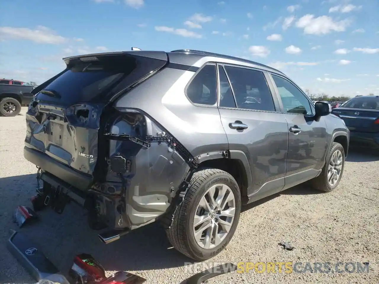 4 Photograph of a damaged car JTMY1RFV2KD010693 TOYOTA RAV4 2019