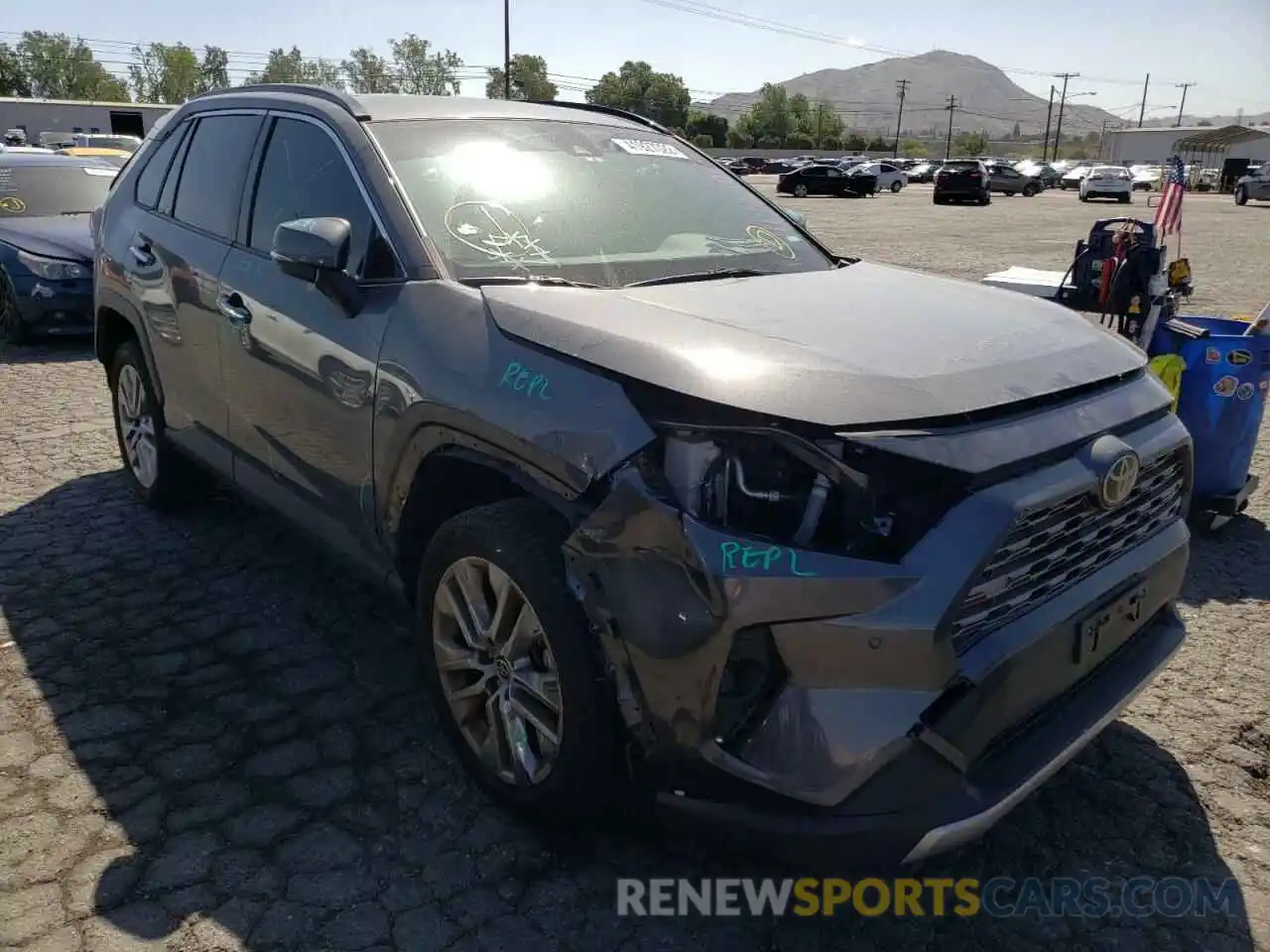 1 Photograph of a damaged car JTMY1RFV2KD035738 TOYOTA RAV4 2019