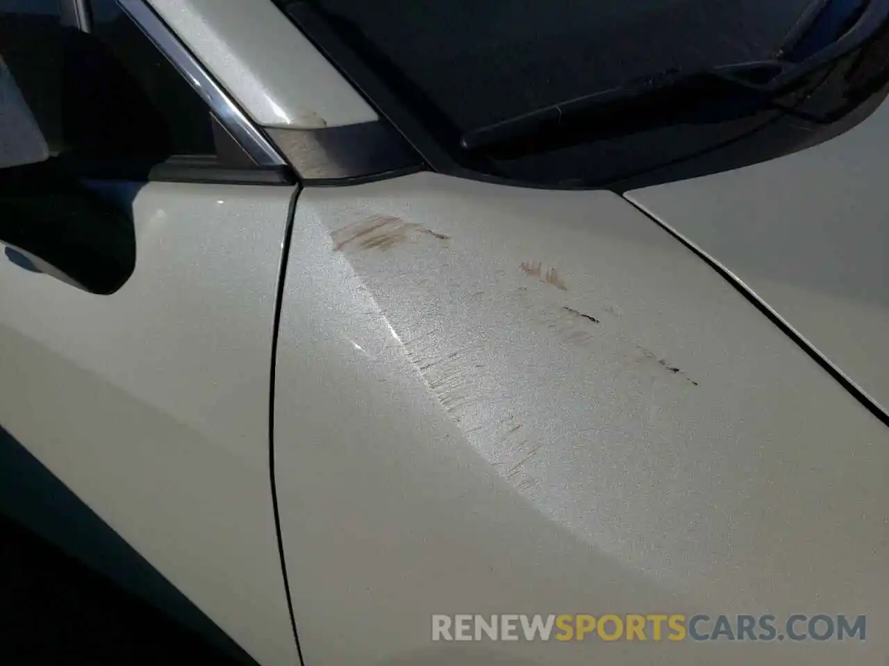 9 Photograph of a damaged car JTMY1RFV5KD006279 TOYOTA RAV4 2019