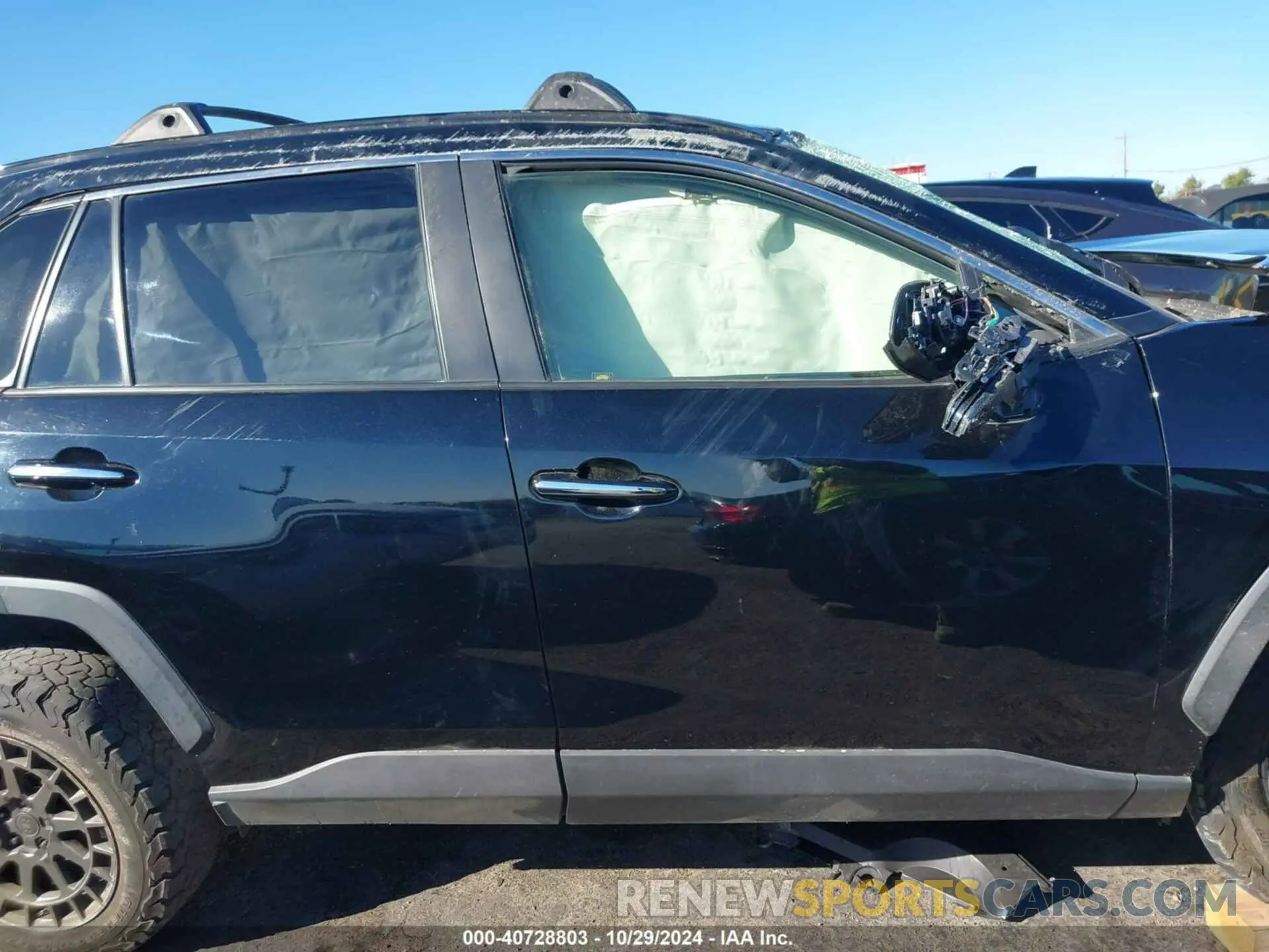 13 Photograph of a damaged car JTMY1RFV6KD501705 TOYOTA RAV4 2019