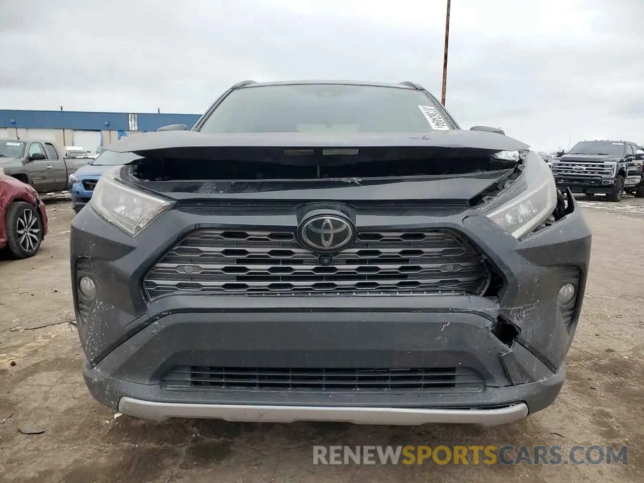 5 Photograph of a damaged car JTMY1RFV7KD515869 TOYOTA RAV4 2019