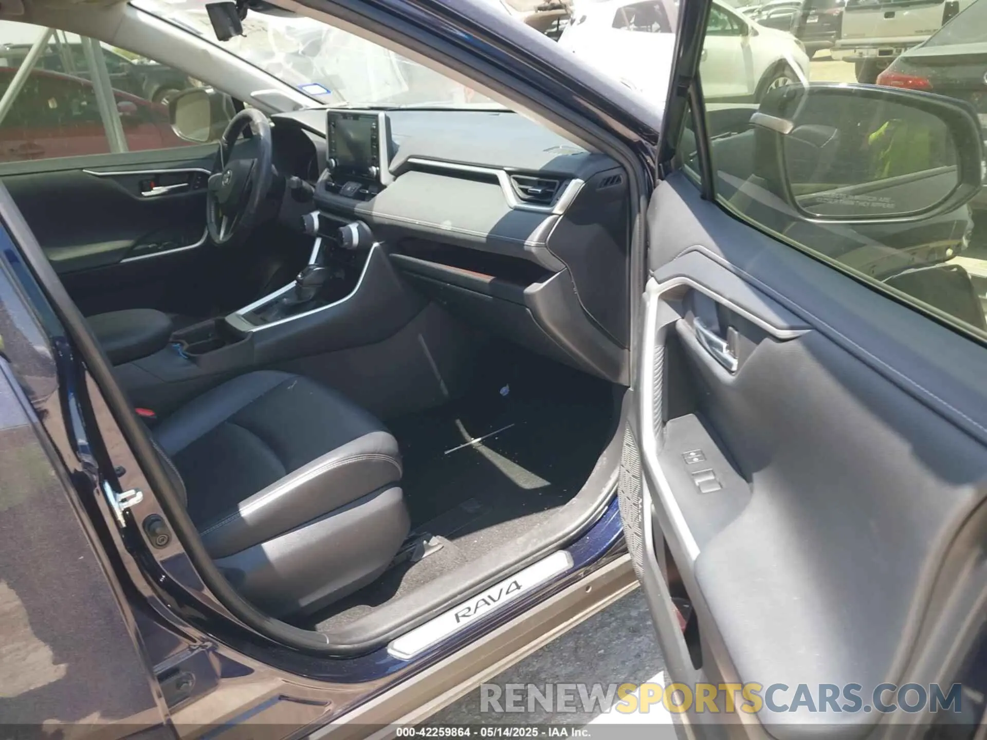 5 Photograph of a damaged car JTMY1RFV7KD516262 TOYOTA RAV4 2019