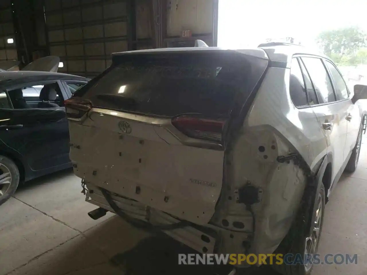 9 Photograph of a damaged car JTMY1RFV8KD506484 TOYOTA RAV4 2019