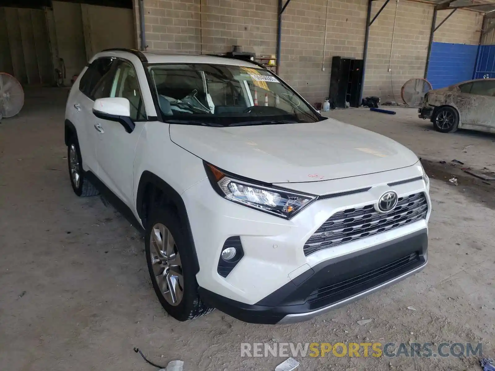 1 Photograph of a damaged car JTMY1RFV9KD509278 TOYOTA RAV4 2019