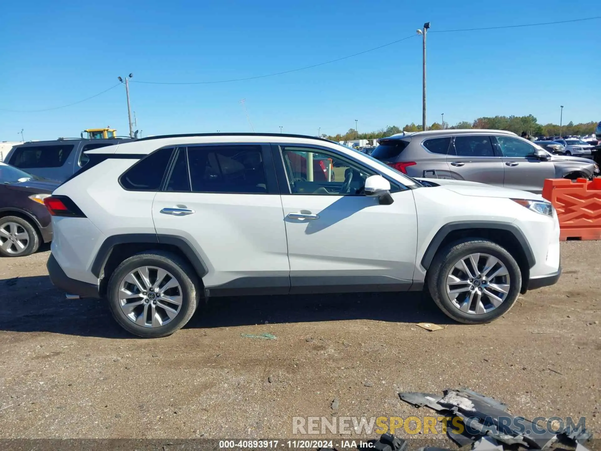 13 Photograph of a damaged car JTMY1RFV9KD516103 TOYOTA RAV4 2019