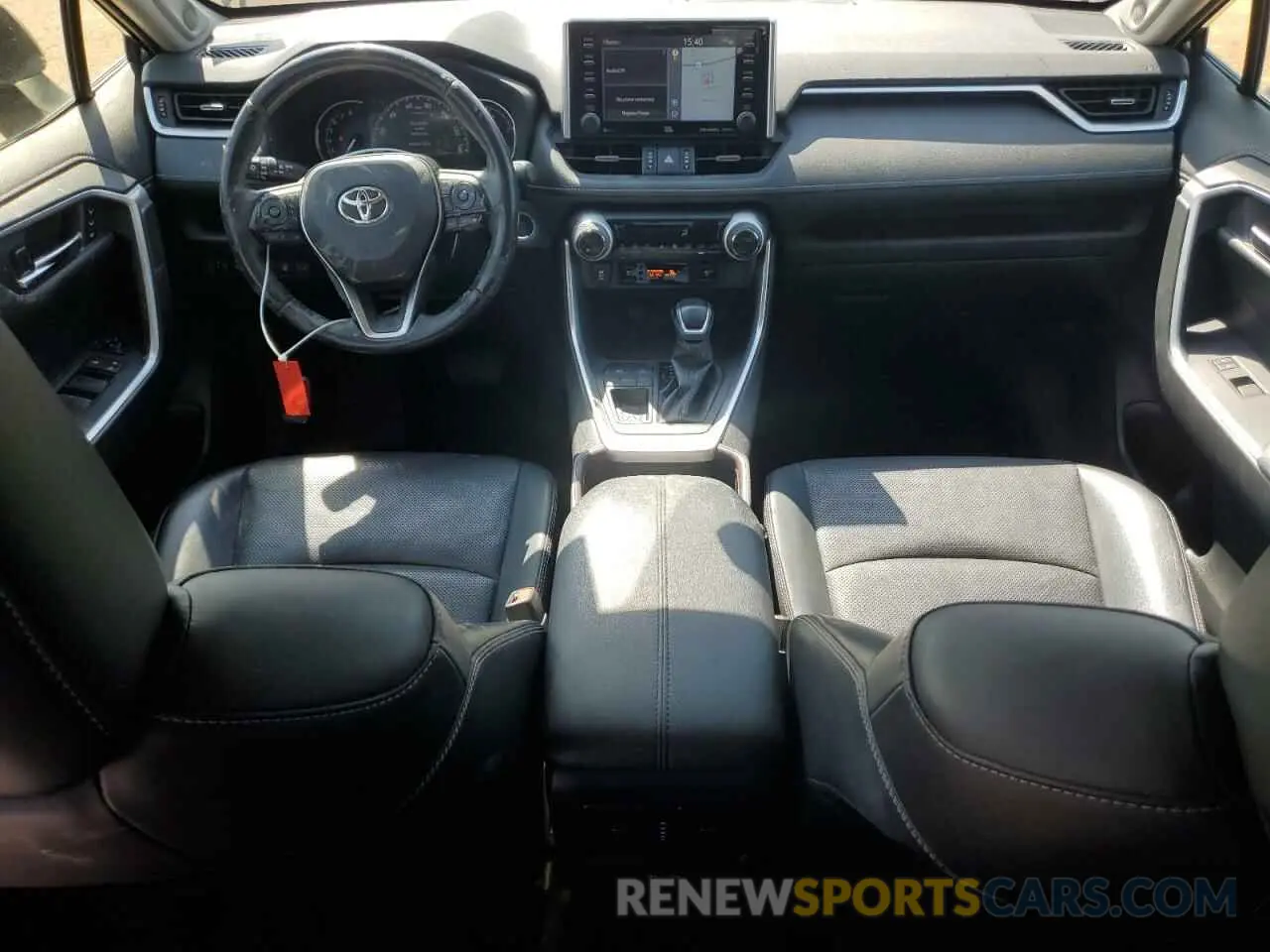 8 Photograph of a damaged car JTMY1RFVXKD028357 TOYOTA RAV4 2019