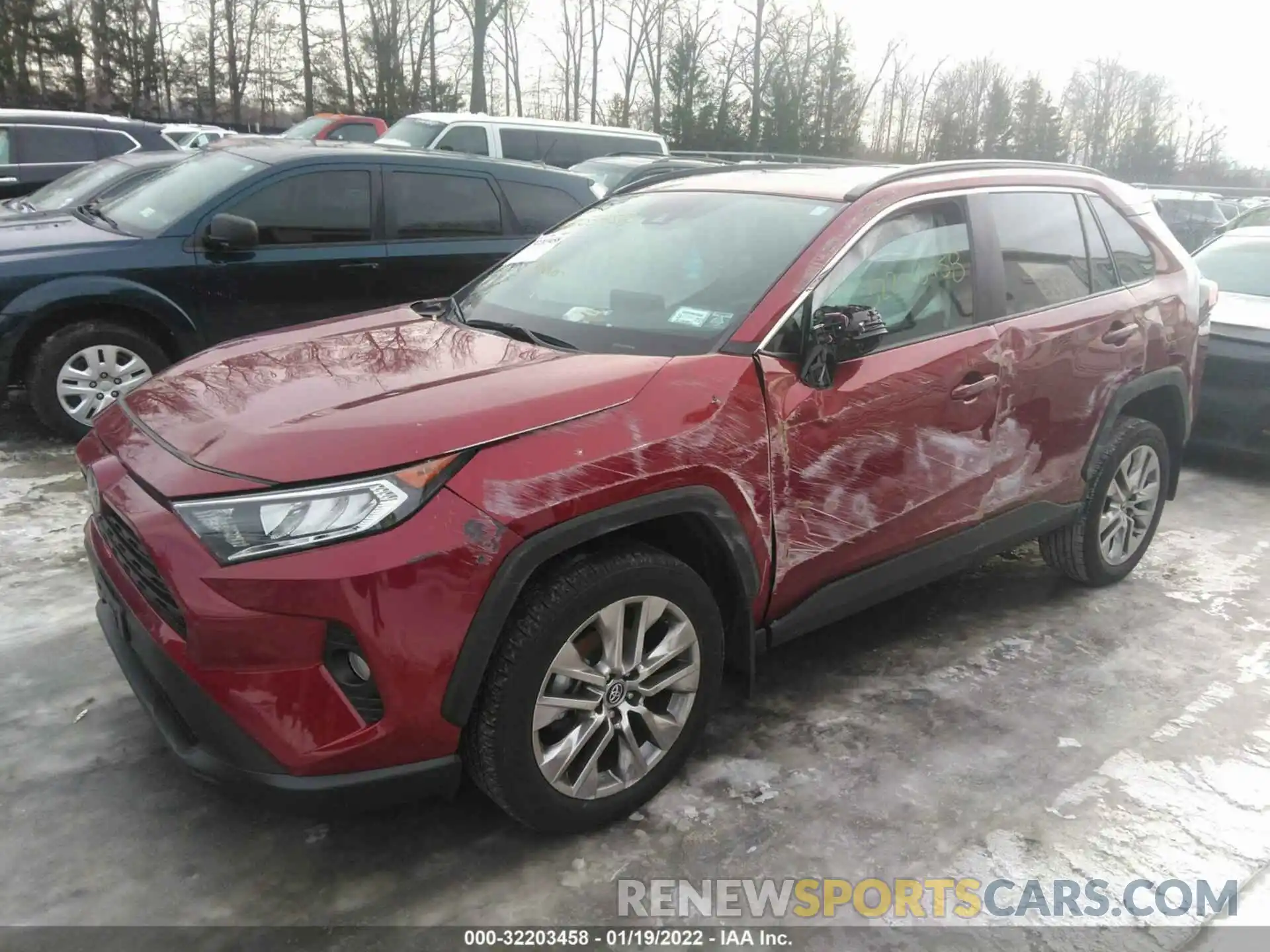 2 Photograph of a damaged car 2T3A1RFV0LC061696 TOYOTA RAV4 2020