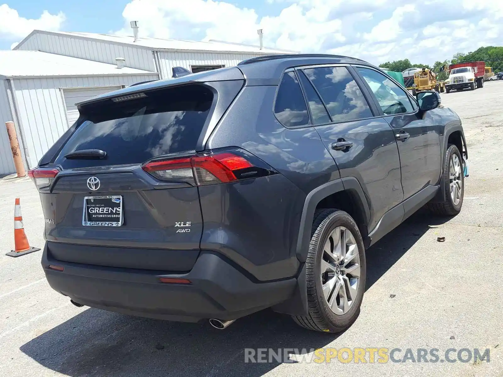 4 Photograph of a damaged car 2T3A1RFV0LC107432 TOYOTA RAV4 2020