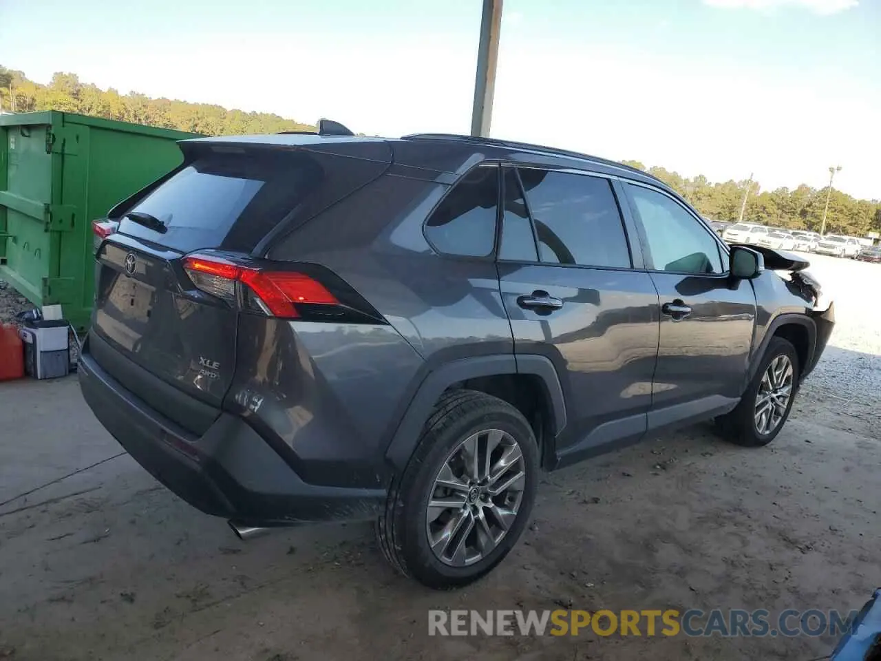 3 Photograph of a damaged car 2T3A1RFV0LW088461 TOYOTA RAV4 2020