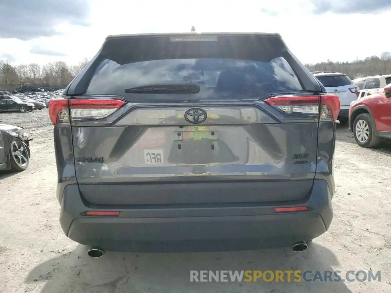 6 Photograph of a damaged car 2T3A1RFV0LW128621 TOYOTA RAV4 2020