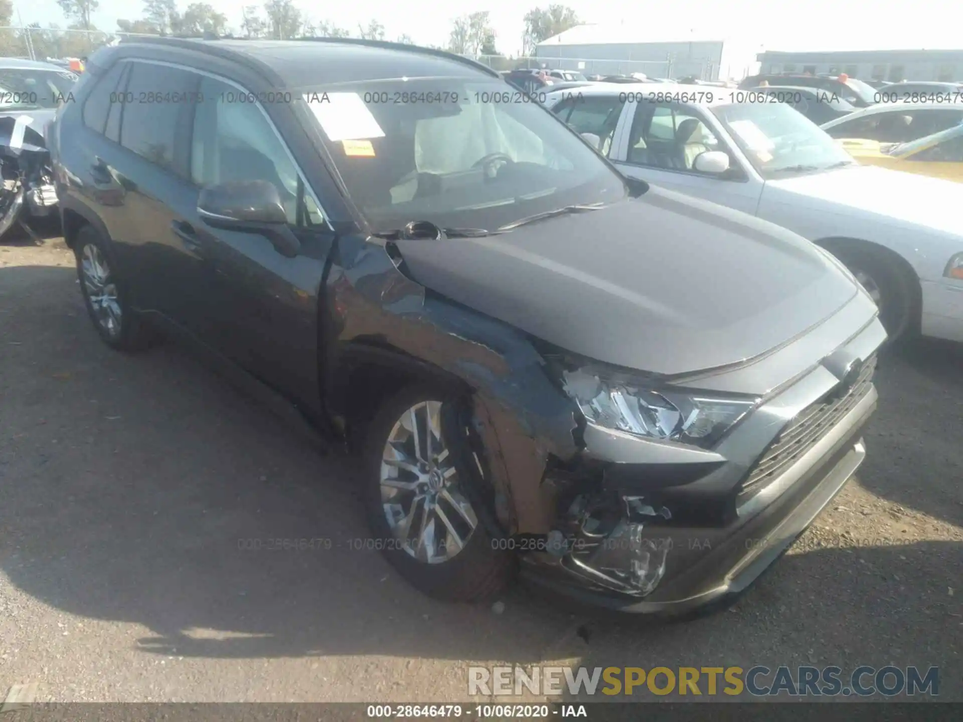 1 Photograph of a damaged car 2T3A1RFV1LC121968 TOYOTA RAV4 2020