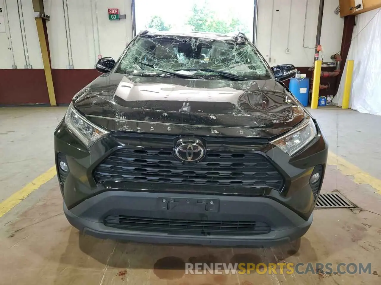 5 Photograph of a damaged car 2T3A1RFV1LW102481 TOYOTA RAV4 2020