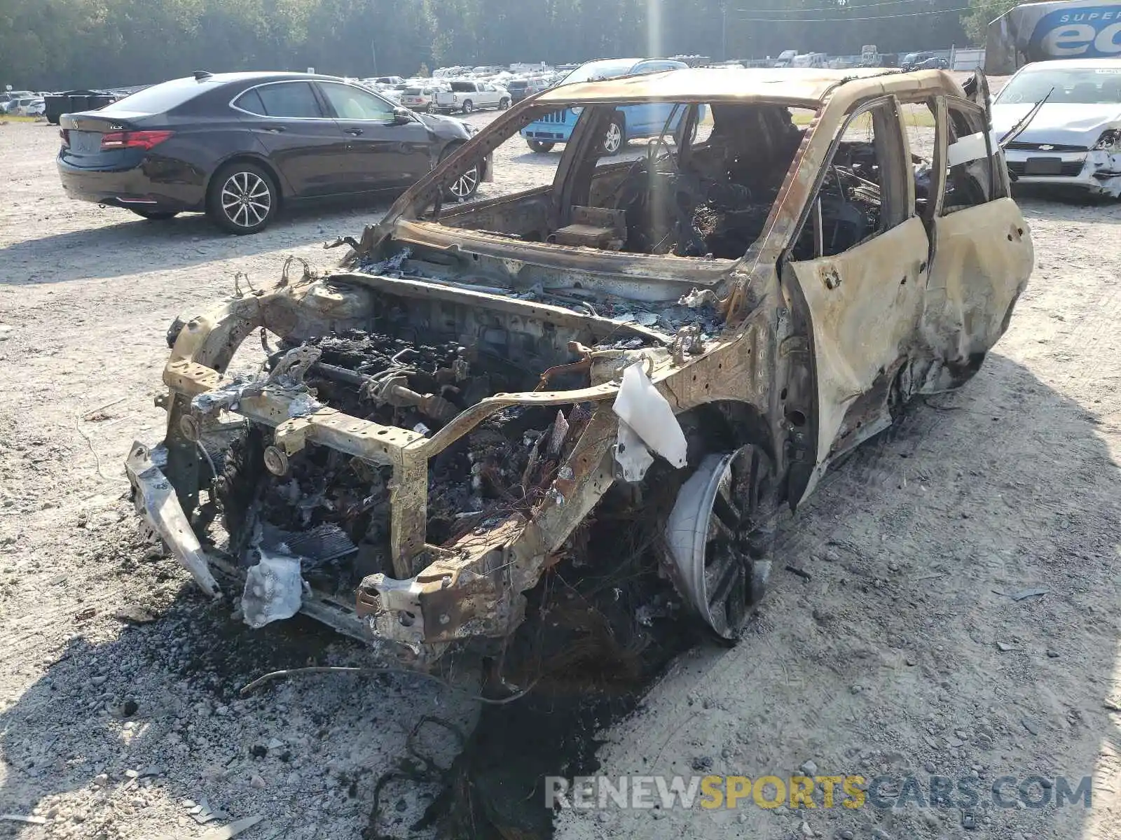 2 Photograph of a damaged car 2T3A1RFV1LW105204 TOYOTA RAV4 2020