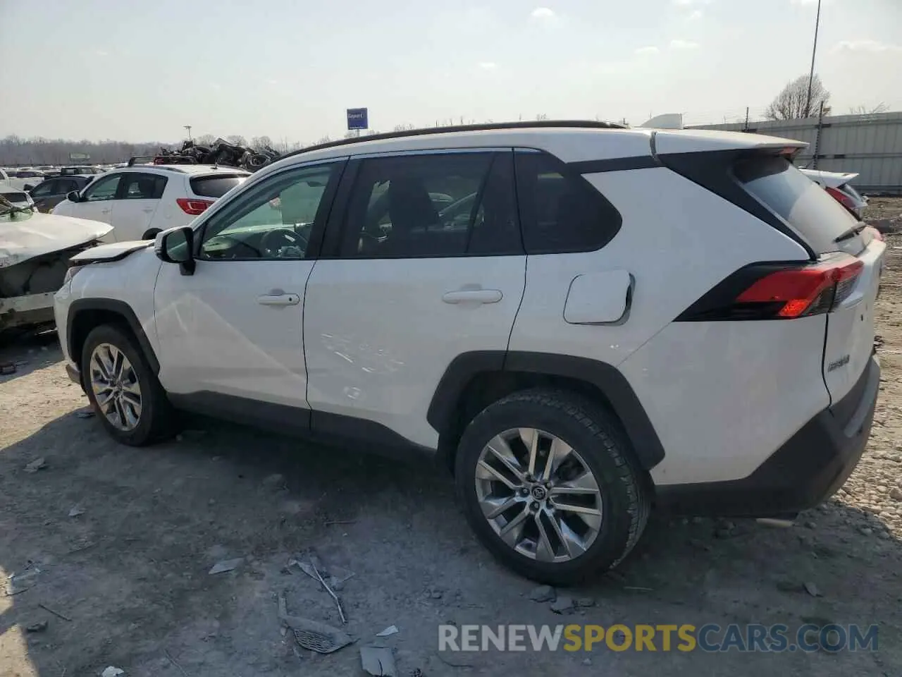 2 Photograph of a damaged car 2T3A1RFV1LW130216 TOYOTA RAV4 2020