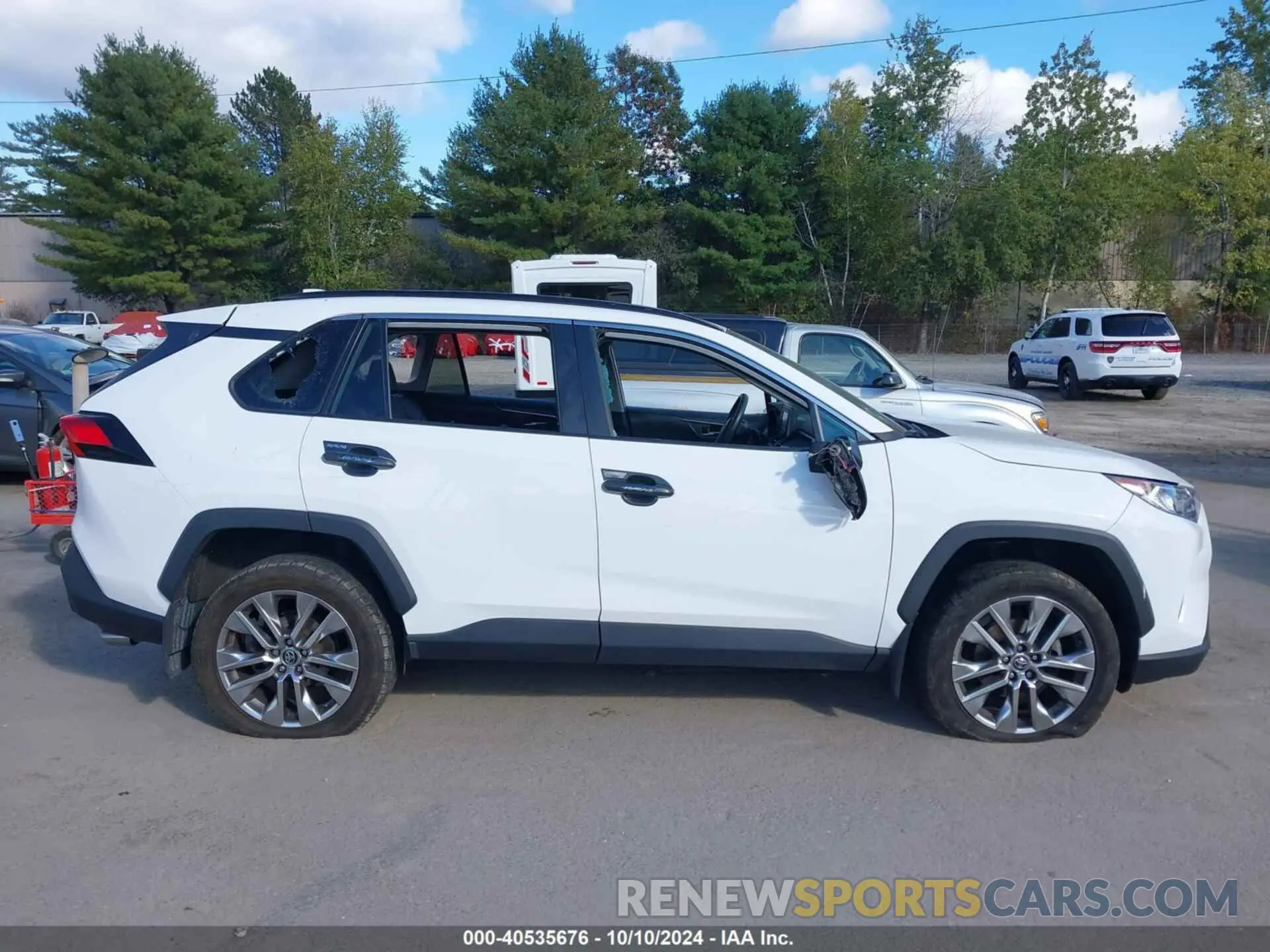 13 Photograph of a damaged car 2T3A1RFV2LC086258 TOYOTA RAV4 2020