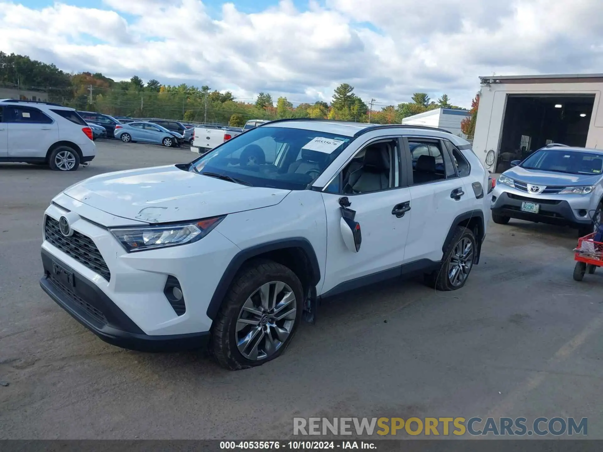 2 Photograph of a damaged car 2T3A1RFV2LC086258 TOYOTA RAV4 2020