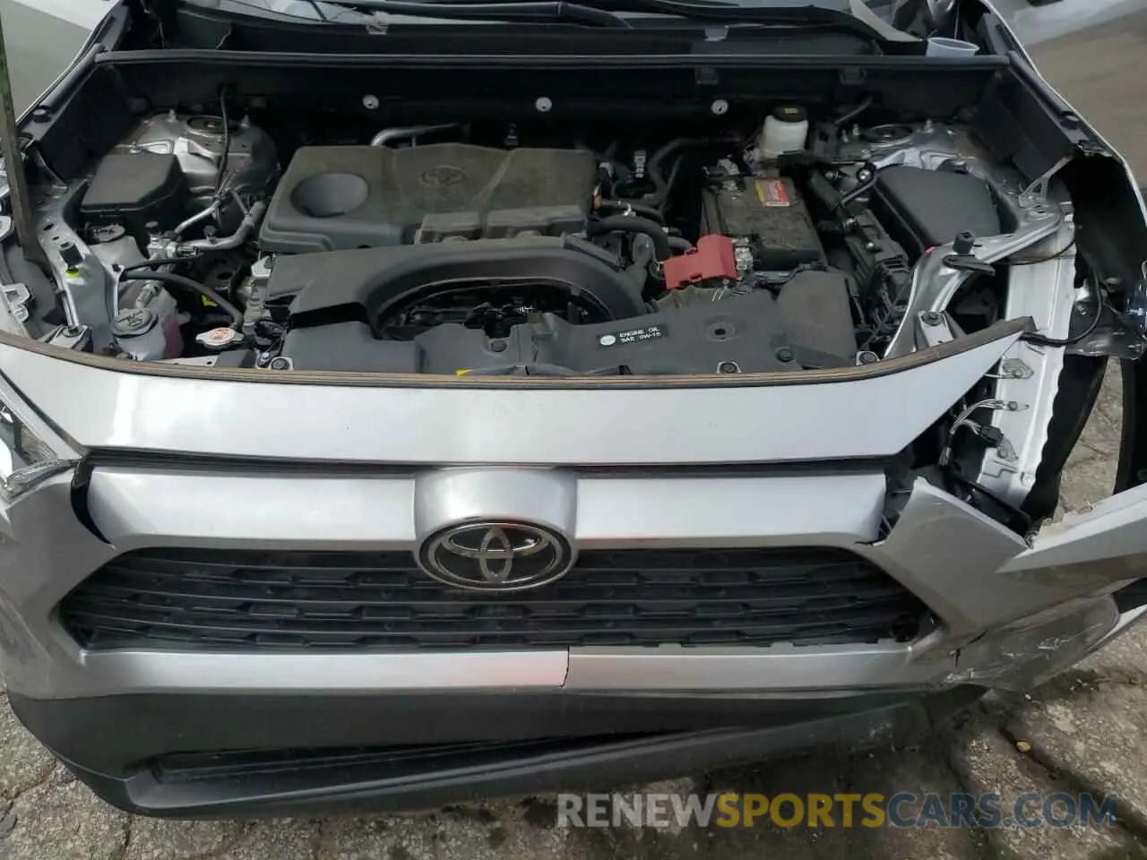 12 Photograph of a damaged car 2T3A1RFV2LC116200 TOYOTA RAV4 2020
