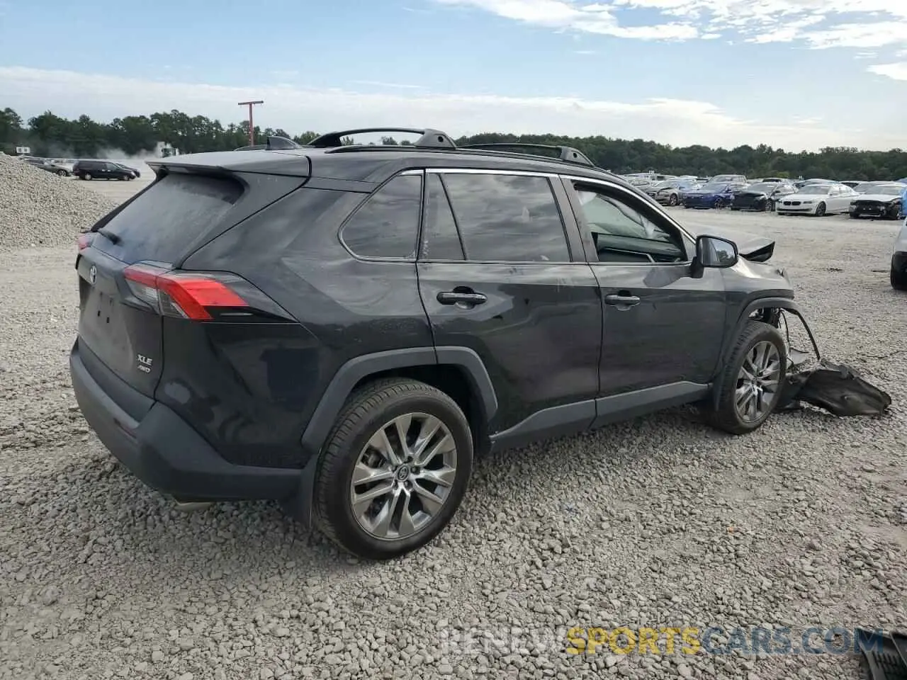 3 Photograph of a damaged car 2T3A1RFV2LW090003 TOYOTA RAV4 2020