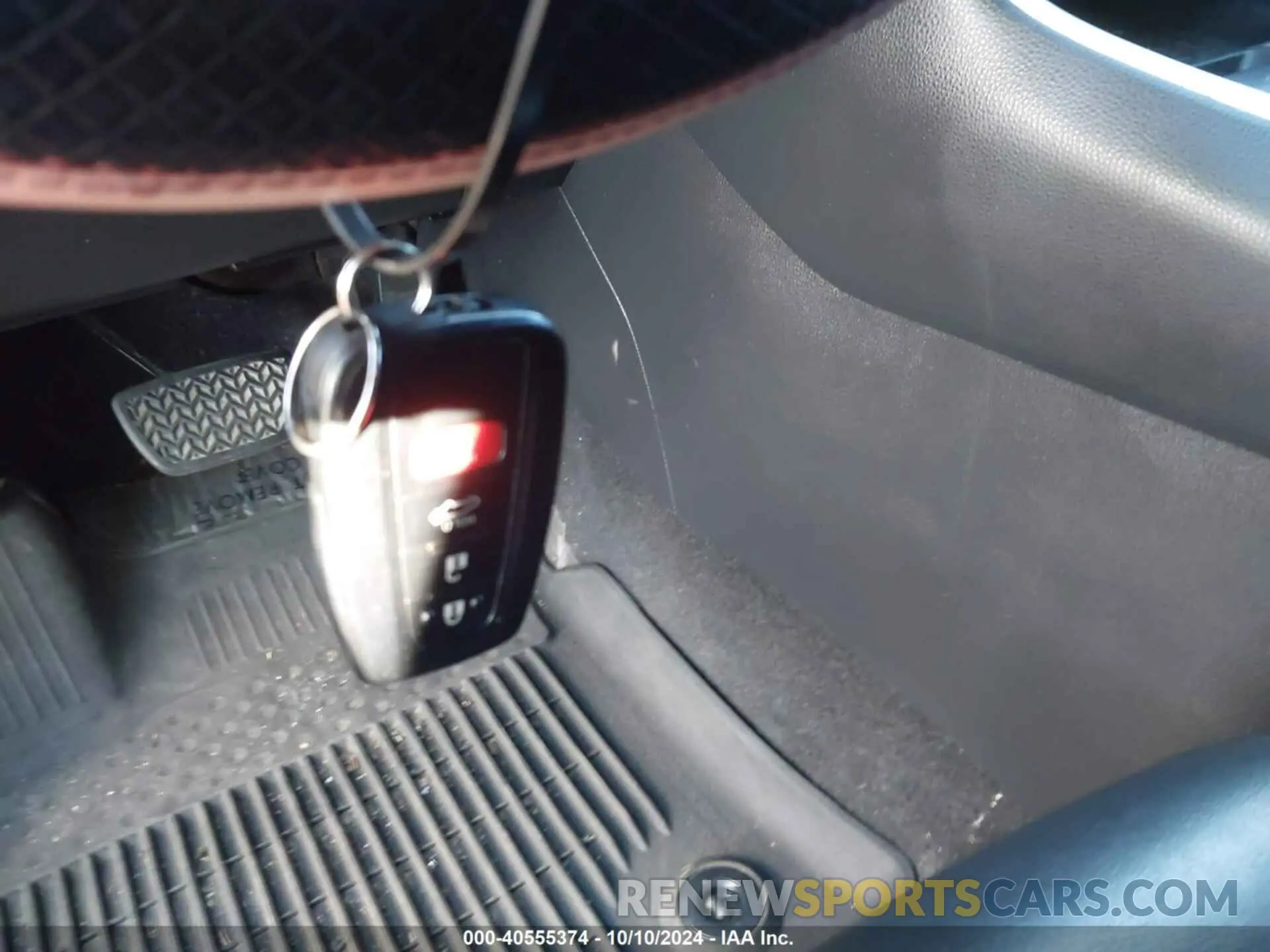 11 Photograph of a damaged car 2T3A1RFV2LW103249 TOYOTA RAV4 2020