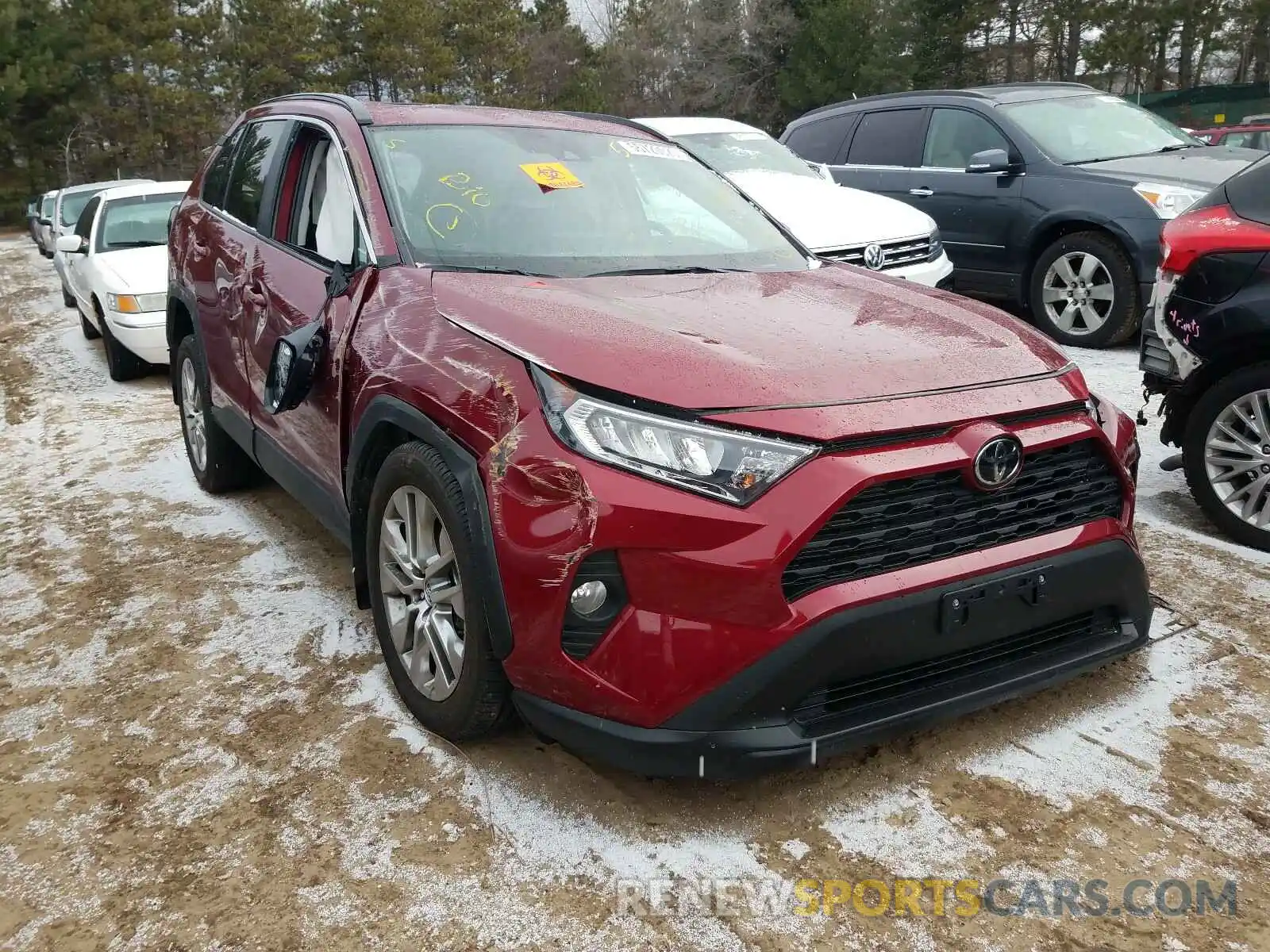 1 Photograph of a damaged car 2T3A1RFV2LW133237 TOYOTA RAV4 2020