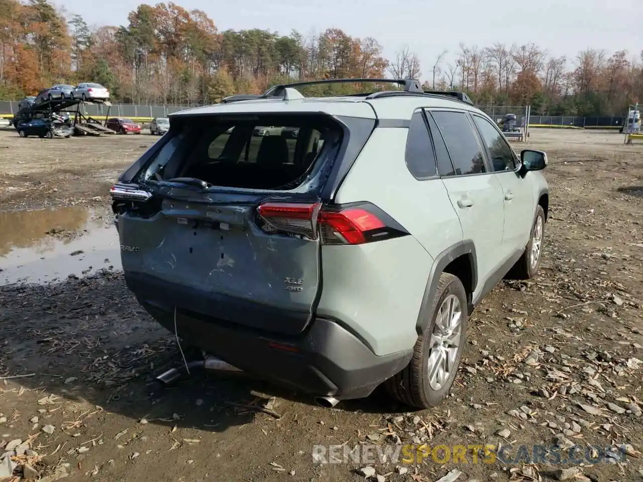 4 Photograph of a damaged car 2T3A1RFV2LW138499 TOYOTA RAV4 2020