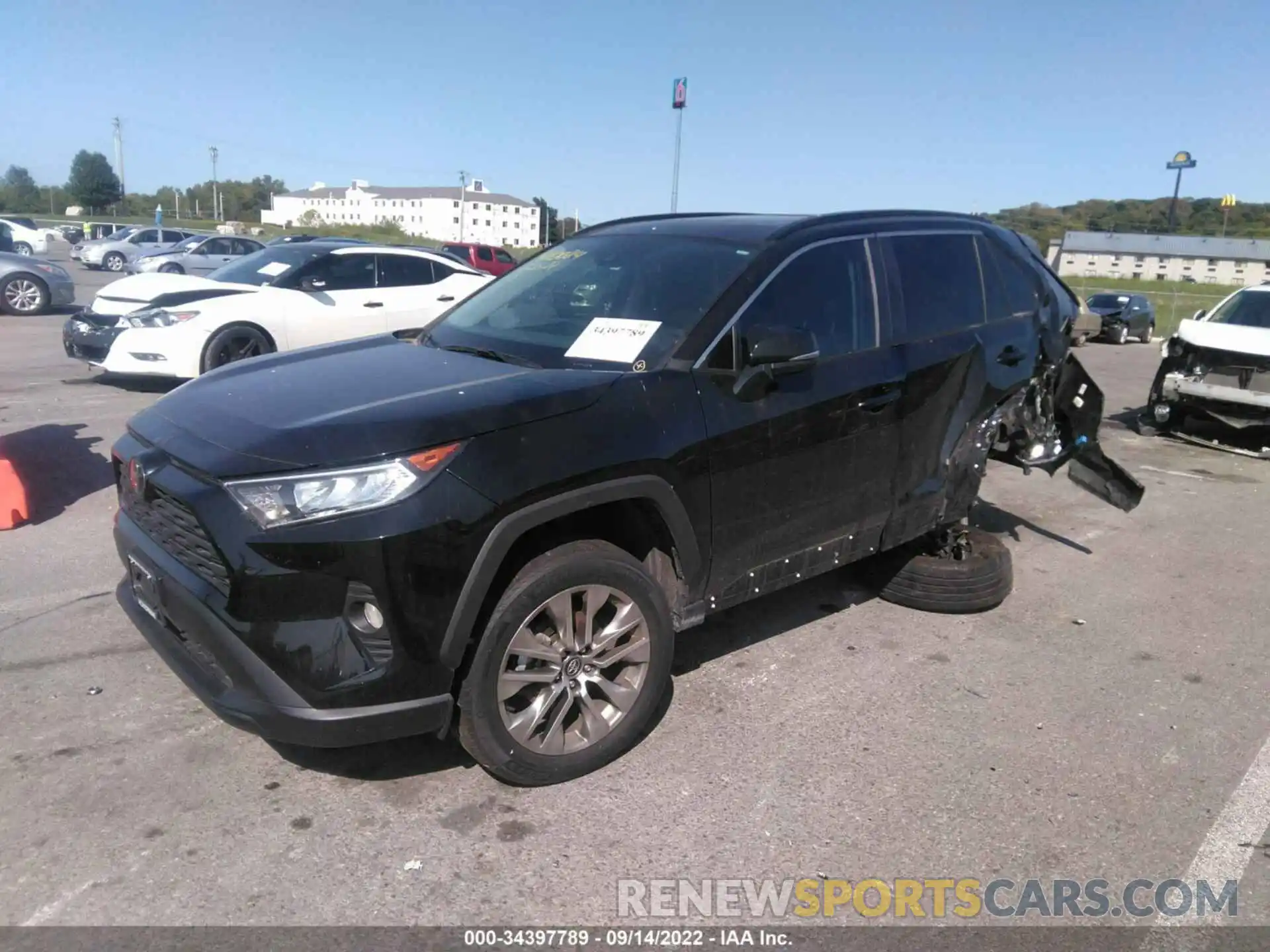 2 Photograph of a damaged car 2T3A1RFV2LW138518 TOYOTA RAV4 2020