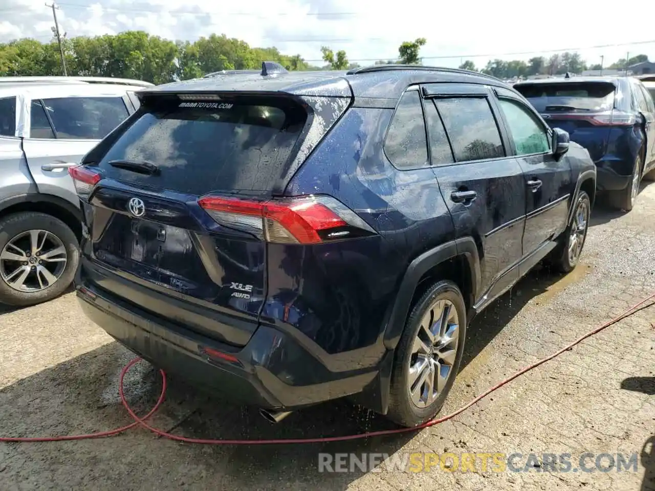 4 Photograph of a damaged car 2T3A1RFV3LC077942 TOYOTA RAV4 2020