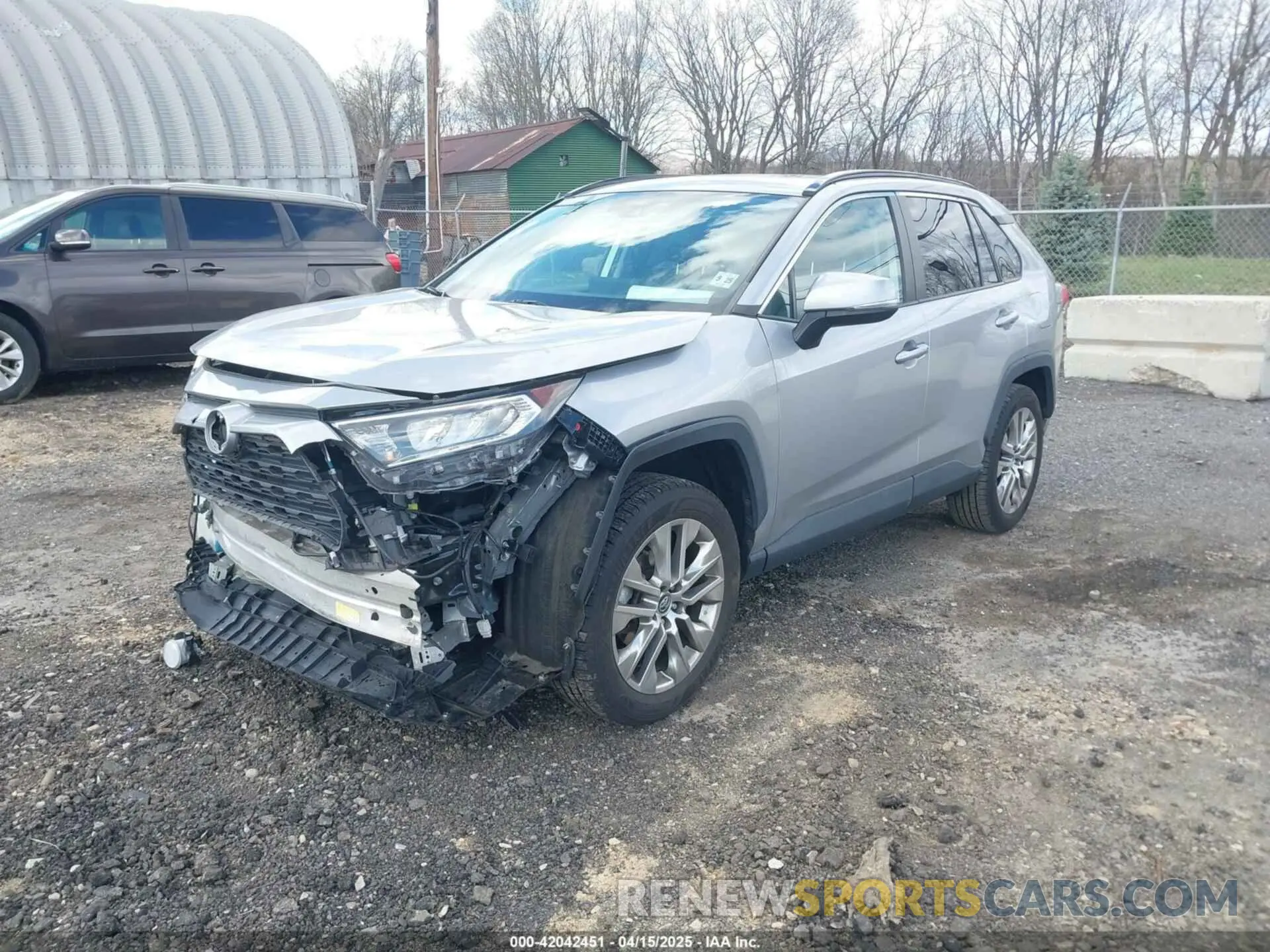 2 Photograph of a damaged car 2T3A1RFV3LC122006 TOYOTA RAV4 2020