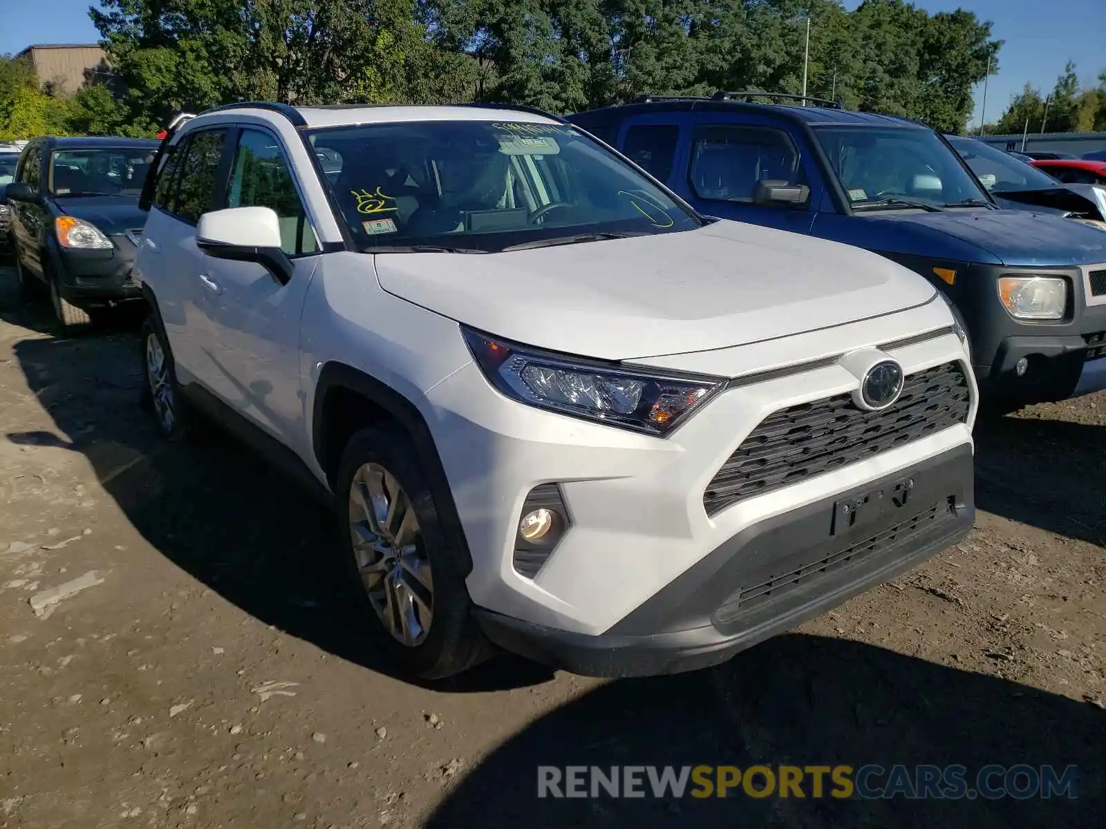 1 Photograph of a damaged car 2T3A1RFV3LC122717 TOYOTA RAV4 2020