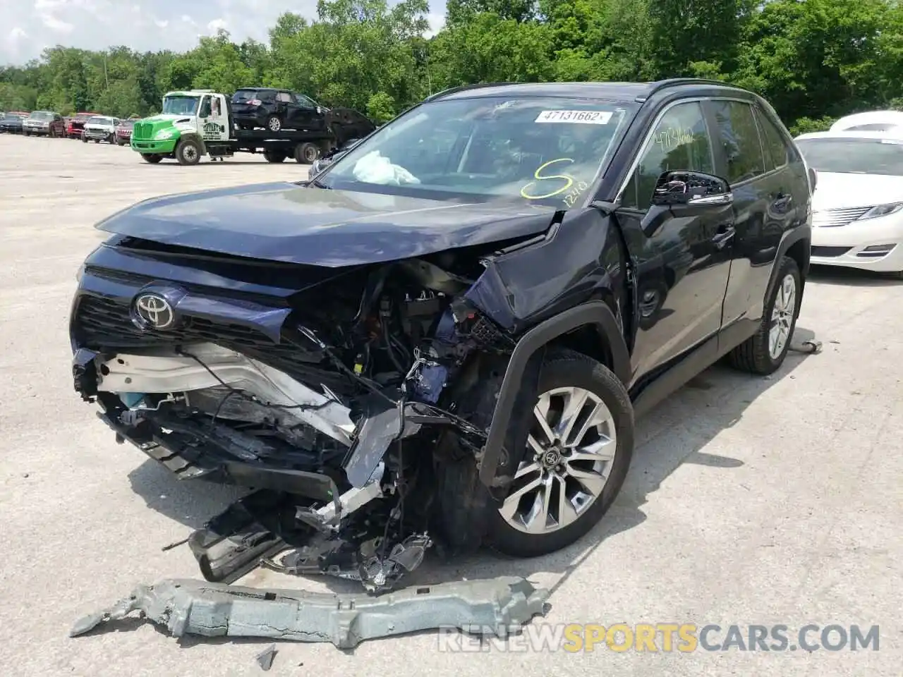 2 Photograph of a damaged car 2T3A1RFV3LC127643 TOYOTA RAV4 2020