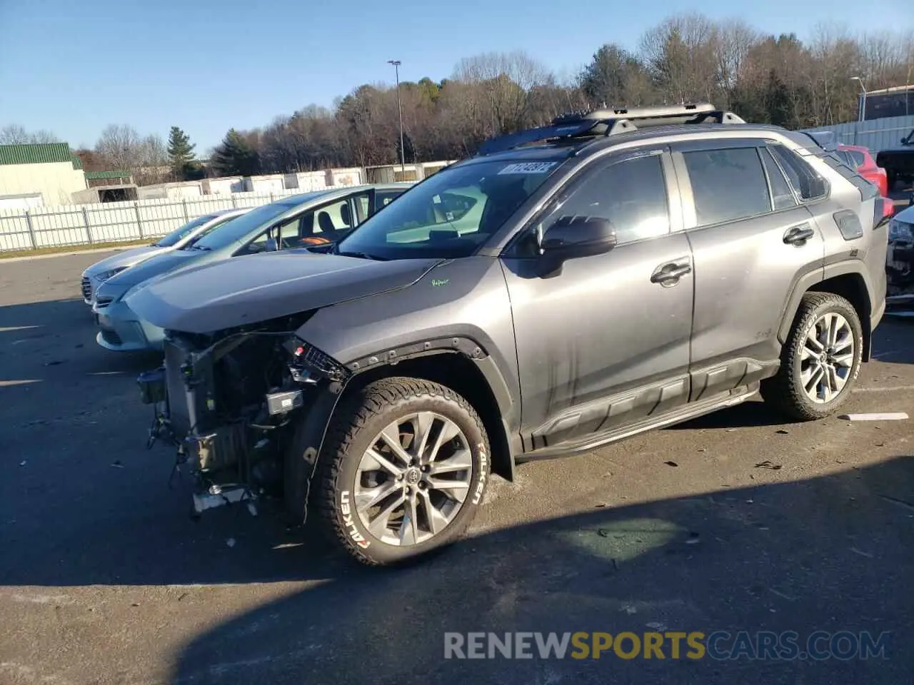 1 Photograph of a damaged car 2T3A1RFV4LC124671 TOYOTA RAV4 2020