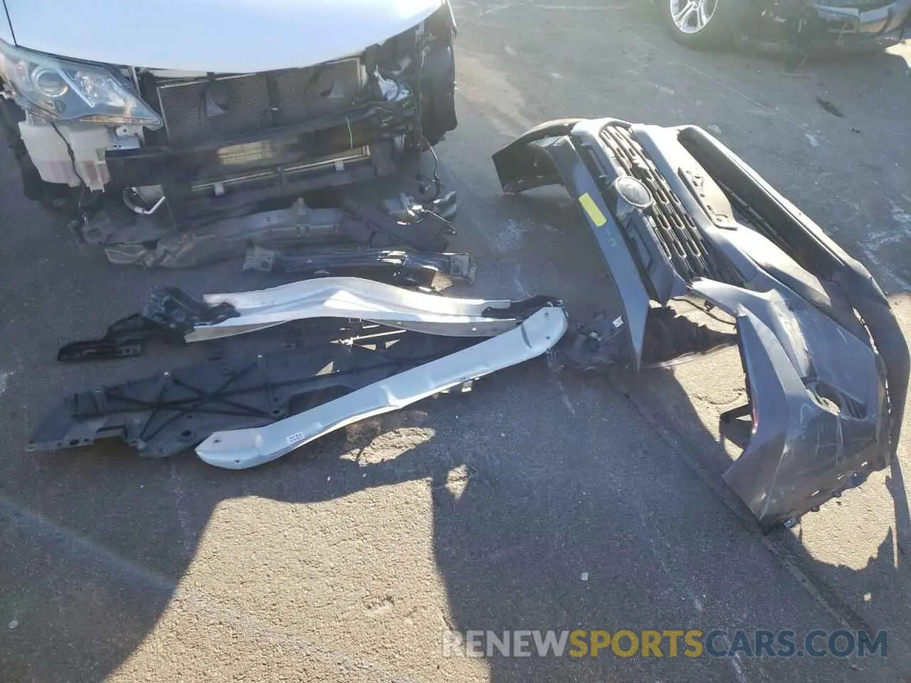 13 Photograph of a damaged car 2T3A1RFV4LC124671 TOYOTA RAV4 2020
