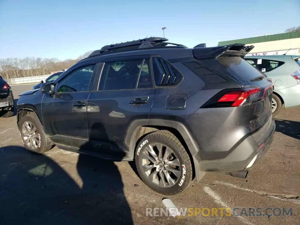 2 Photograph of a damaged car 2T3A1RFV4LC124671 TOYOTA RAV4 2020