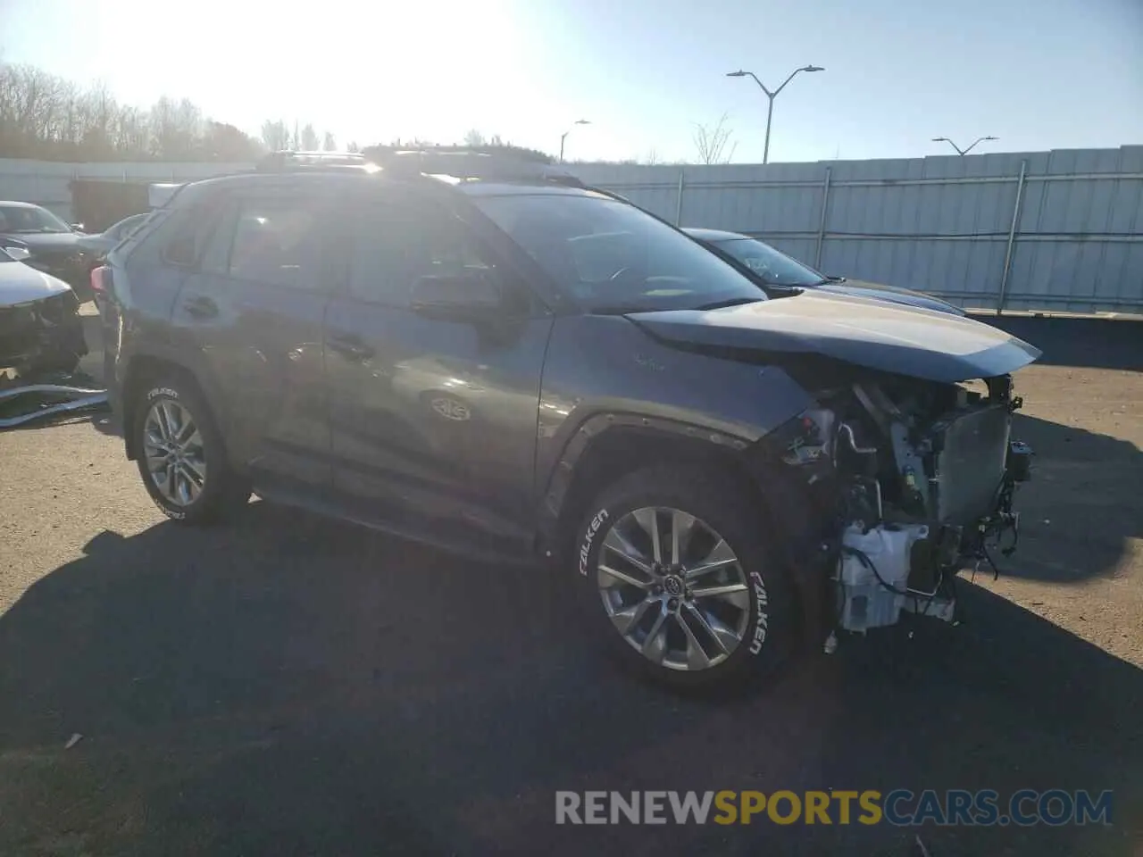 4 Photograph of a damaged car 2T3A1RFV4LC124671 TOYOTA RAV4 2020
