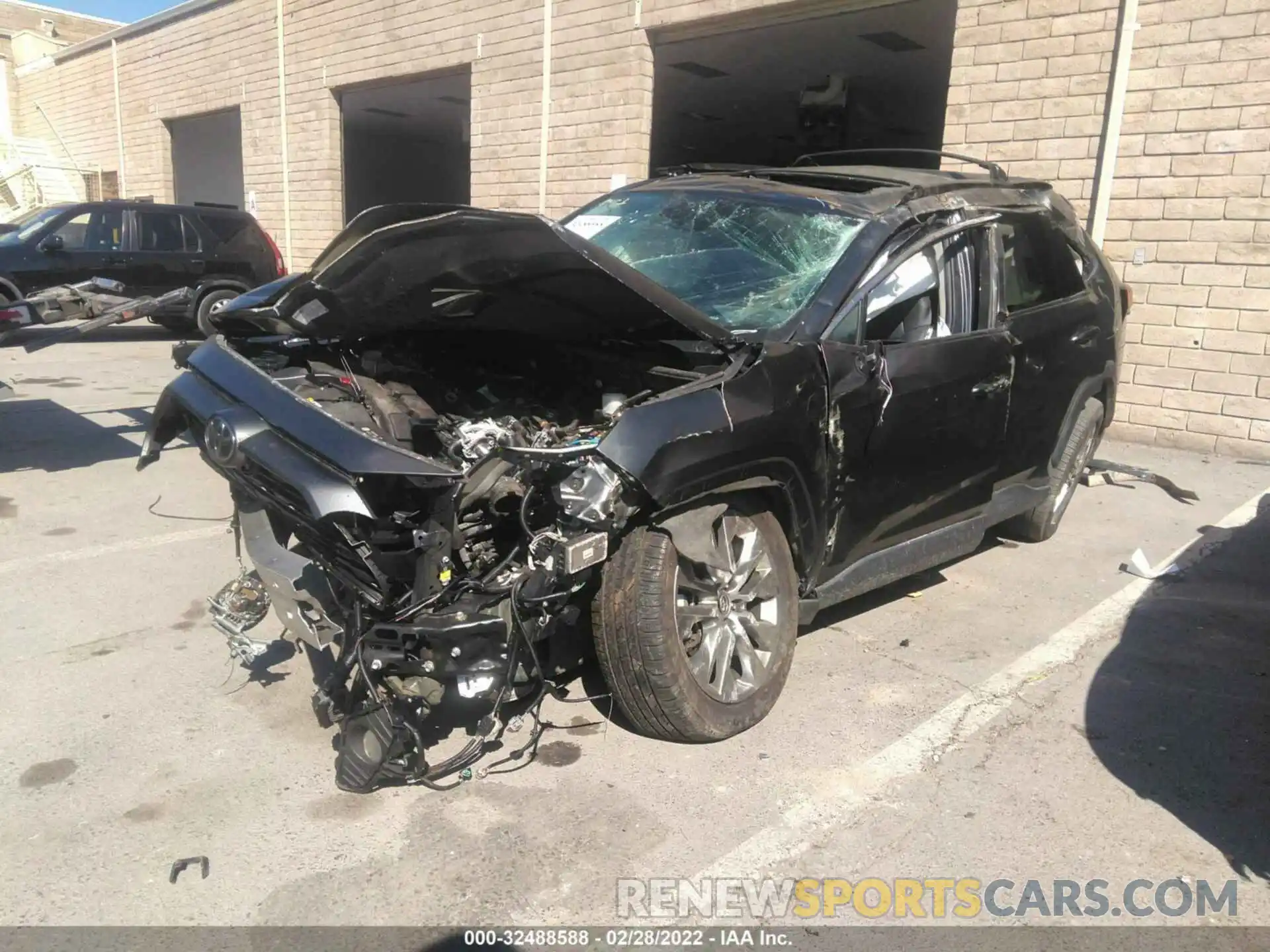 2 Photograph of a damaged car 2T3A1RFV4LC140403 TOYOTA RAV4 2020