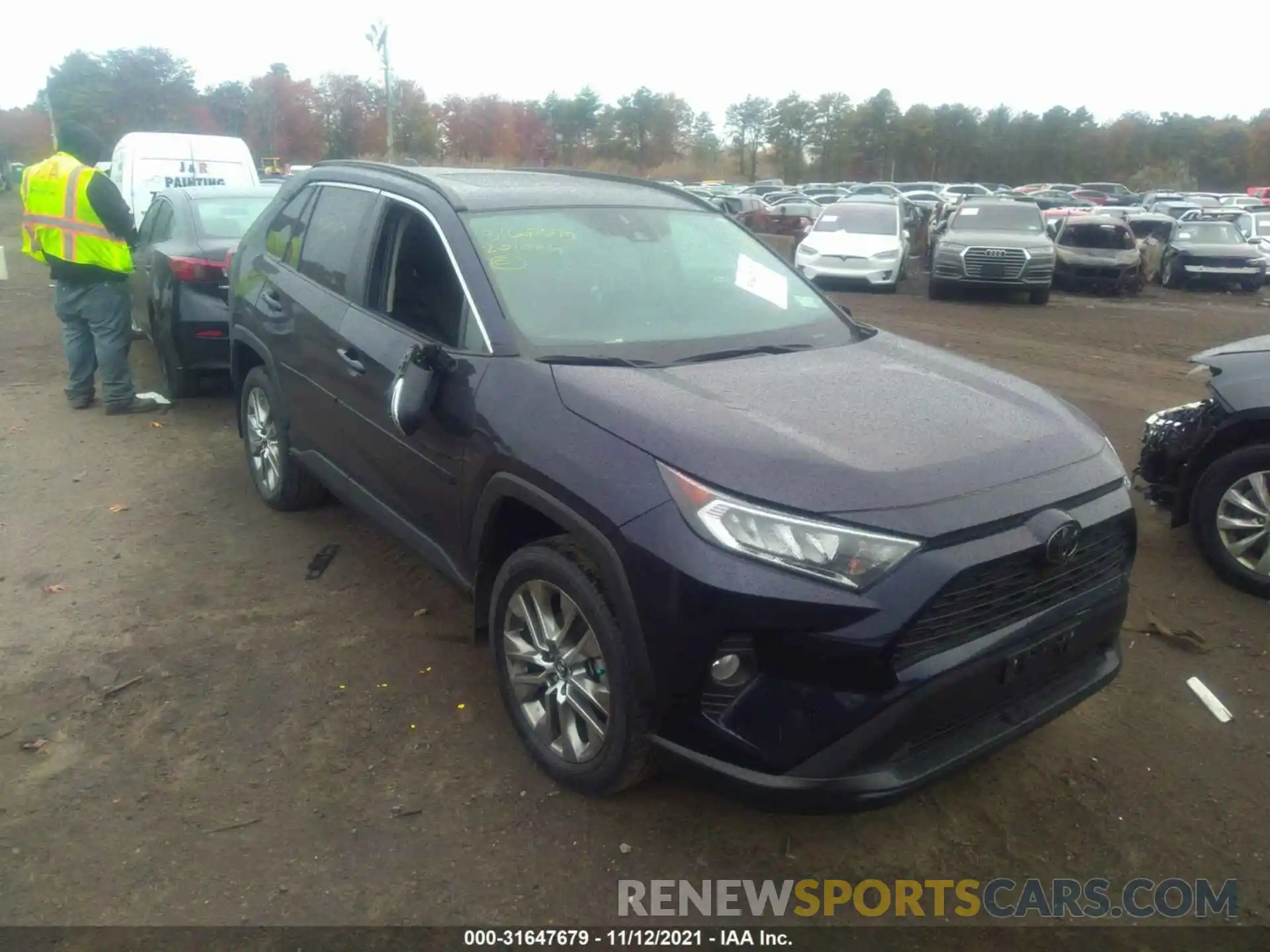 1 Photograph of a damaged car 2T3A1RFV4LW102720 TOYOTA RAV4 2020