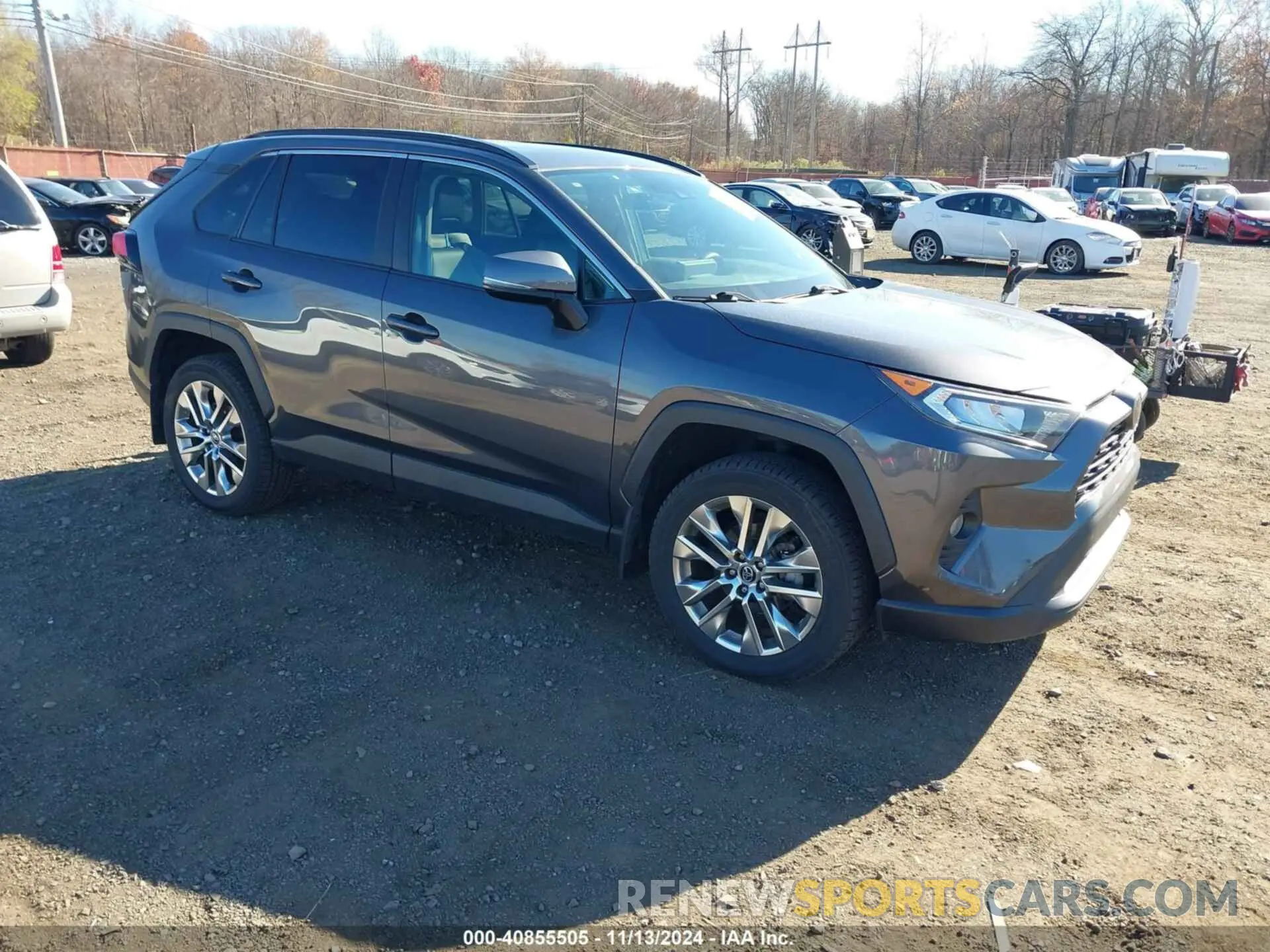 1 Photograph of a damaged car 2T3A1RFV4LW111384 TOYOTA RAV4 2020